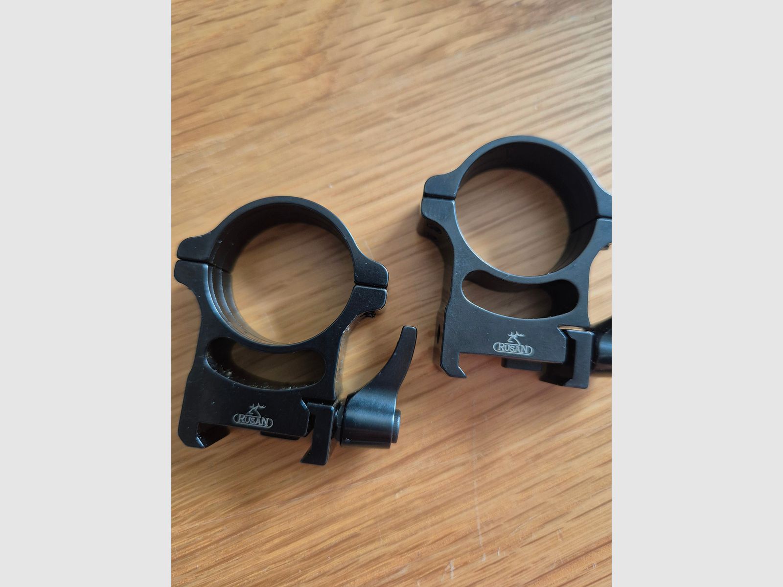 Quick-release scope rings, immagine 2 di 3