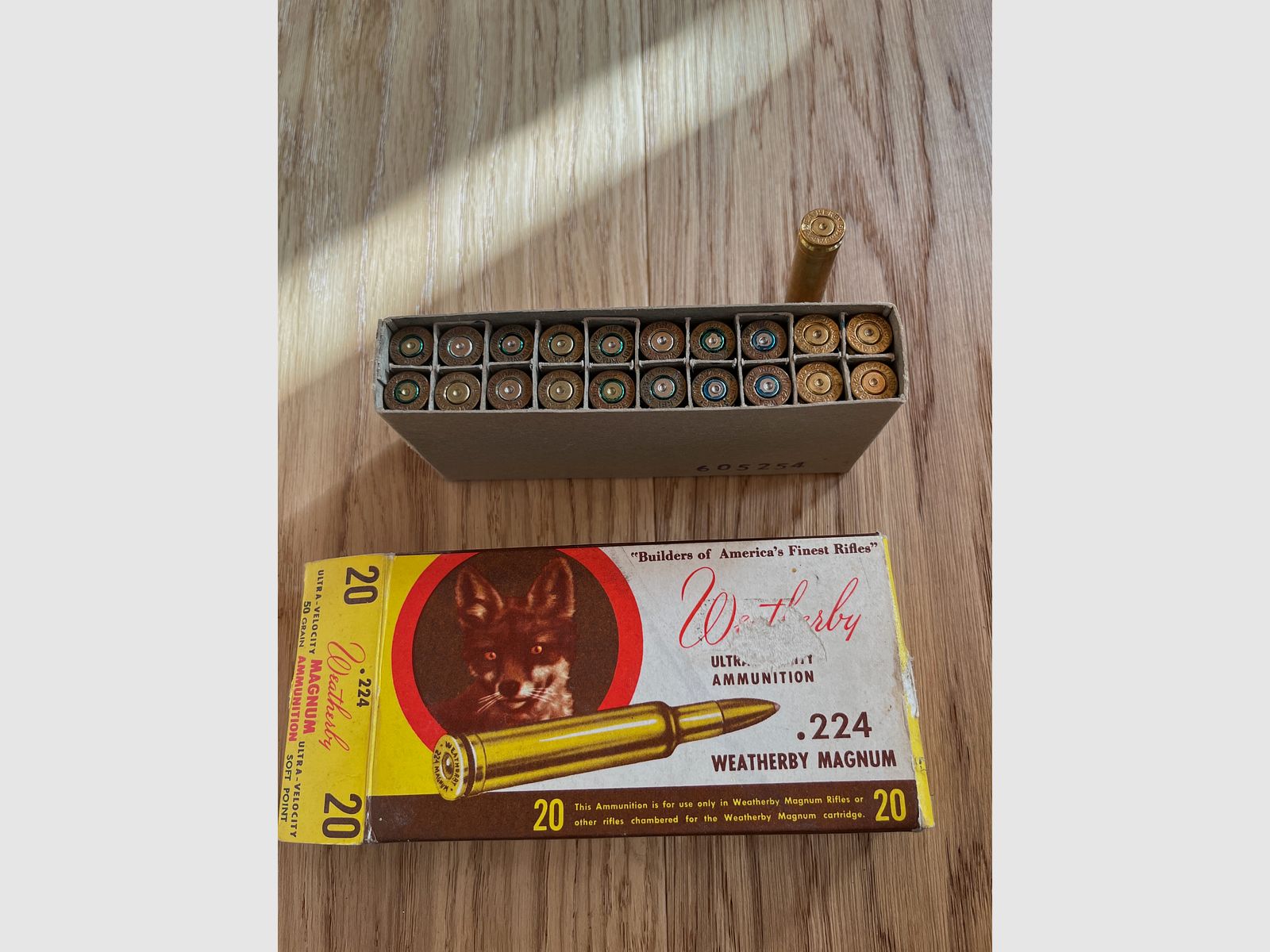 21 leere Hülsen .224 Weatherby Magnum