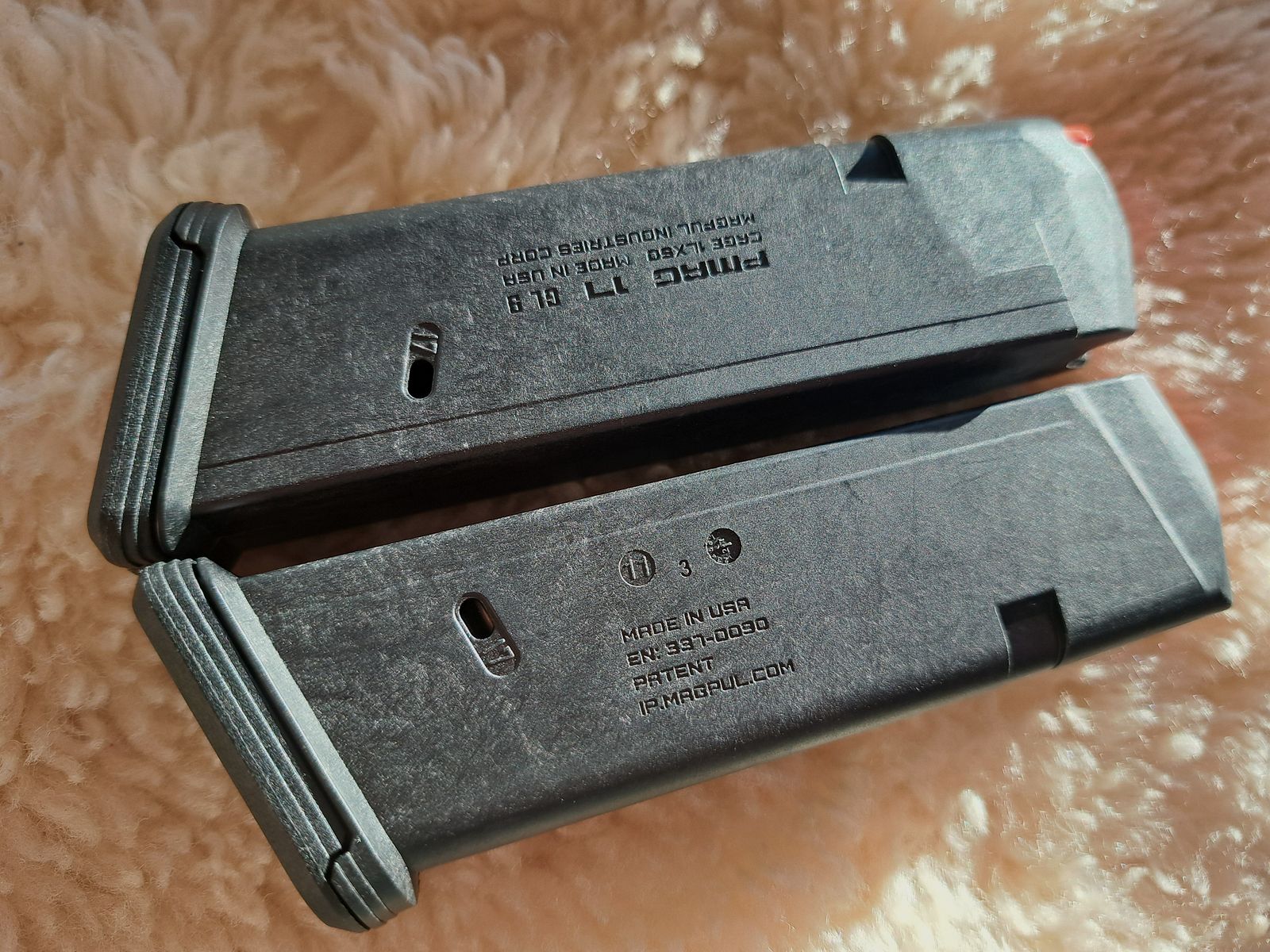 2 neuwertige MAGPUL MAG546-BLK PMAG 17 GL9  Glock 17 Magazine