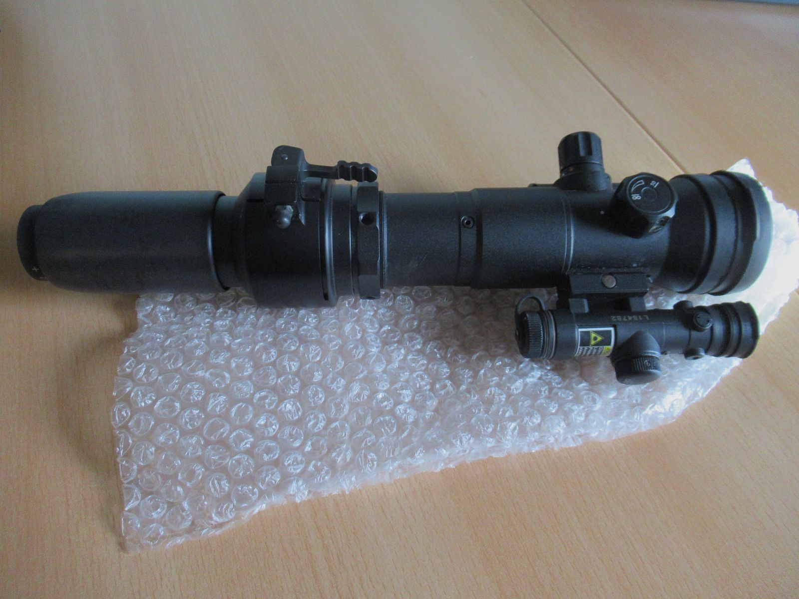 Nachtsicht Vorsatzgerät LYNX 1x53 mit Photonis Röhre und IR-Laser !! TOP !!!