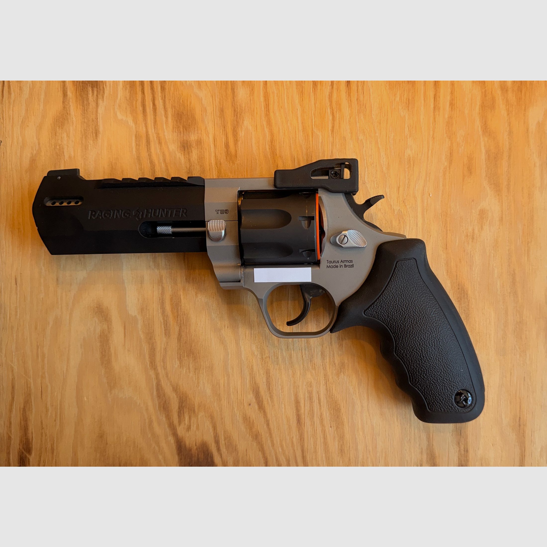 Revolver Taurus Raging Hunter 357. Mag, couleur DuoTone, longueur de canon 5 1/8.