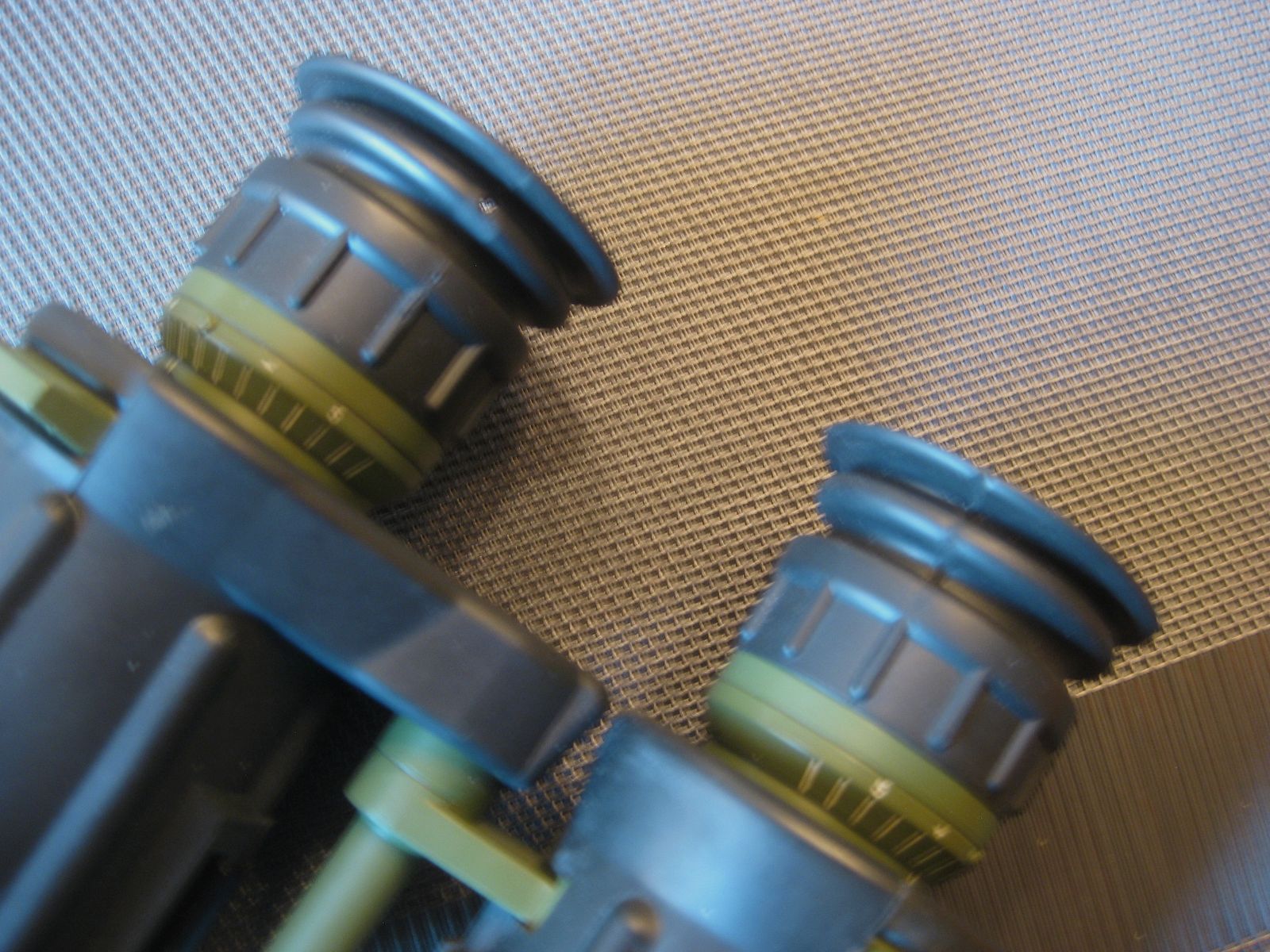 AUFGEPASST AFRIKA-ALASKA-KANADA und TRADITIONS-JÄGER sowie SAMMLER !! Angeboten wird "DAS" LEGENDÄRE CARL ZEISS Jena EDF 7x40 B/GA in der sehr seltenen ZIVILAUSFÜHRUNG !!! Kein Swarovski-LEICA-IOR-STEINER-Blaser-MINOX-SAUER !!