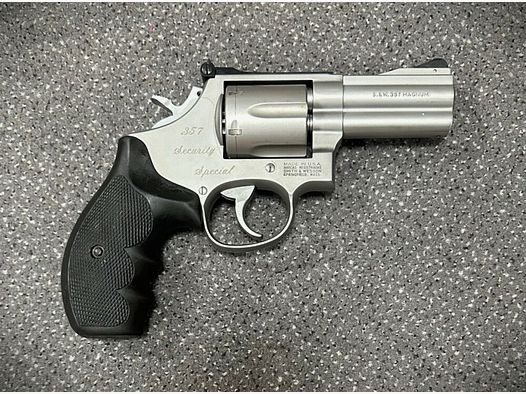 S&W Smith & Wesson 686 - 3 Security Special
