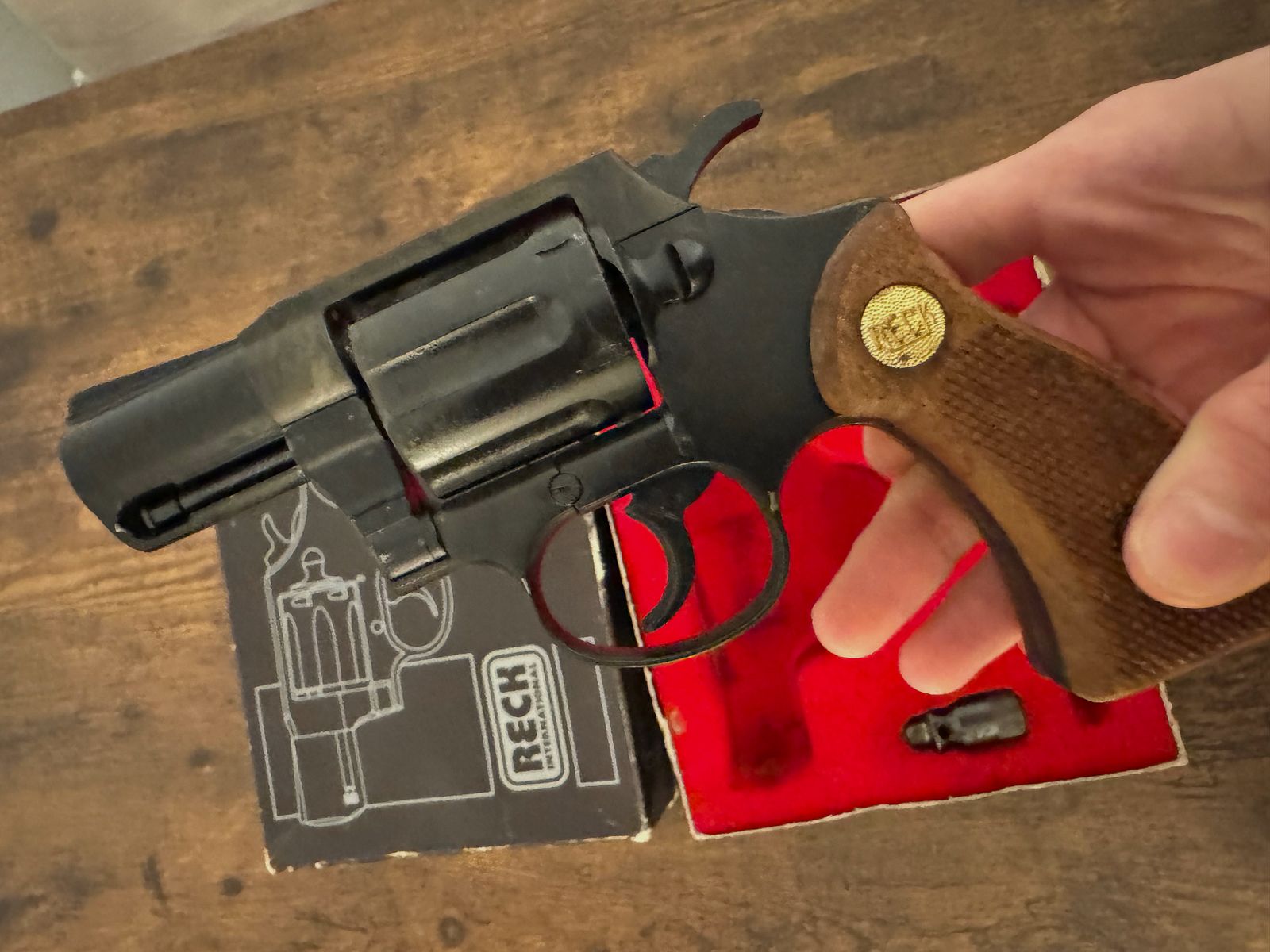 Reck Cobra objet de collection avec boîte d'origine 6 coups