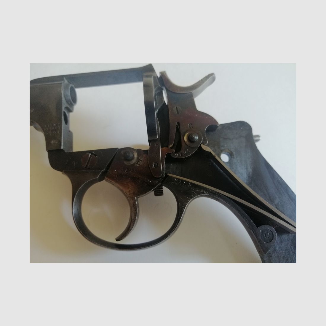 Wunderschöner schwedischer Revolver 1887 – seltene erste Fertigung Nagant – Mono-Seriennummer – Hervorragender Zustand, Bild 25 von 30