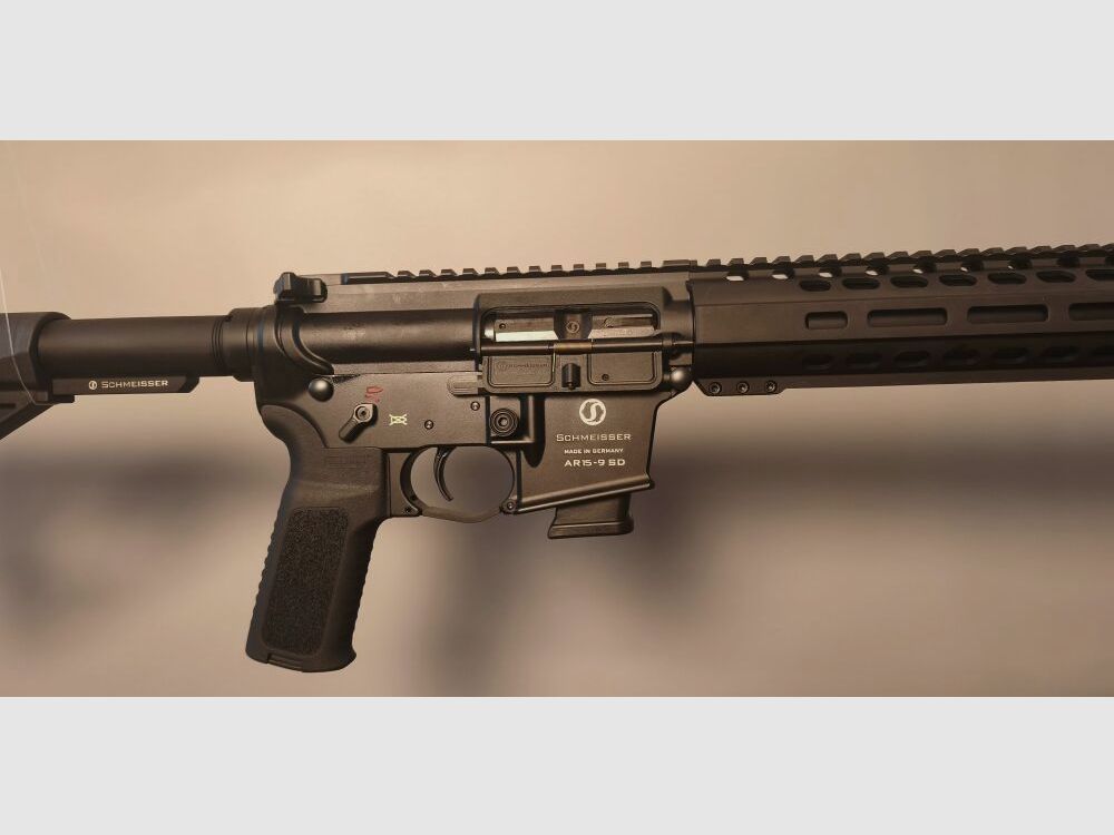 Schmeisser AR15-9 S4F SD Integral Suppressed 9.92" Barrel 9mm Luger