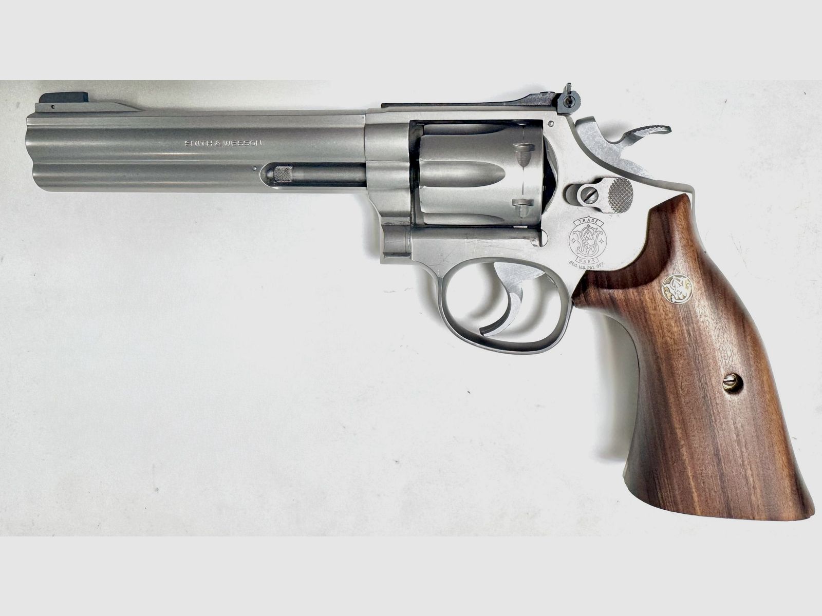 Revolver Smith & Wesson Model 17-6 .22LR Target Champion (Segunda Mano – Excelente Estado), imagen 2 de 4