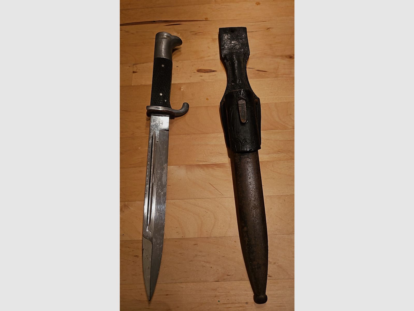 Weapons, military, collecting