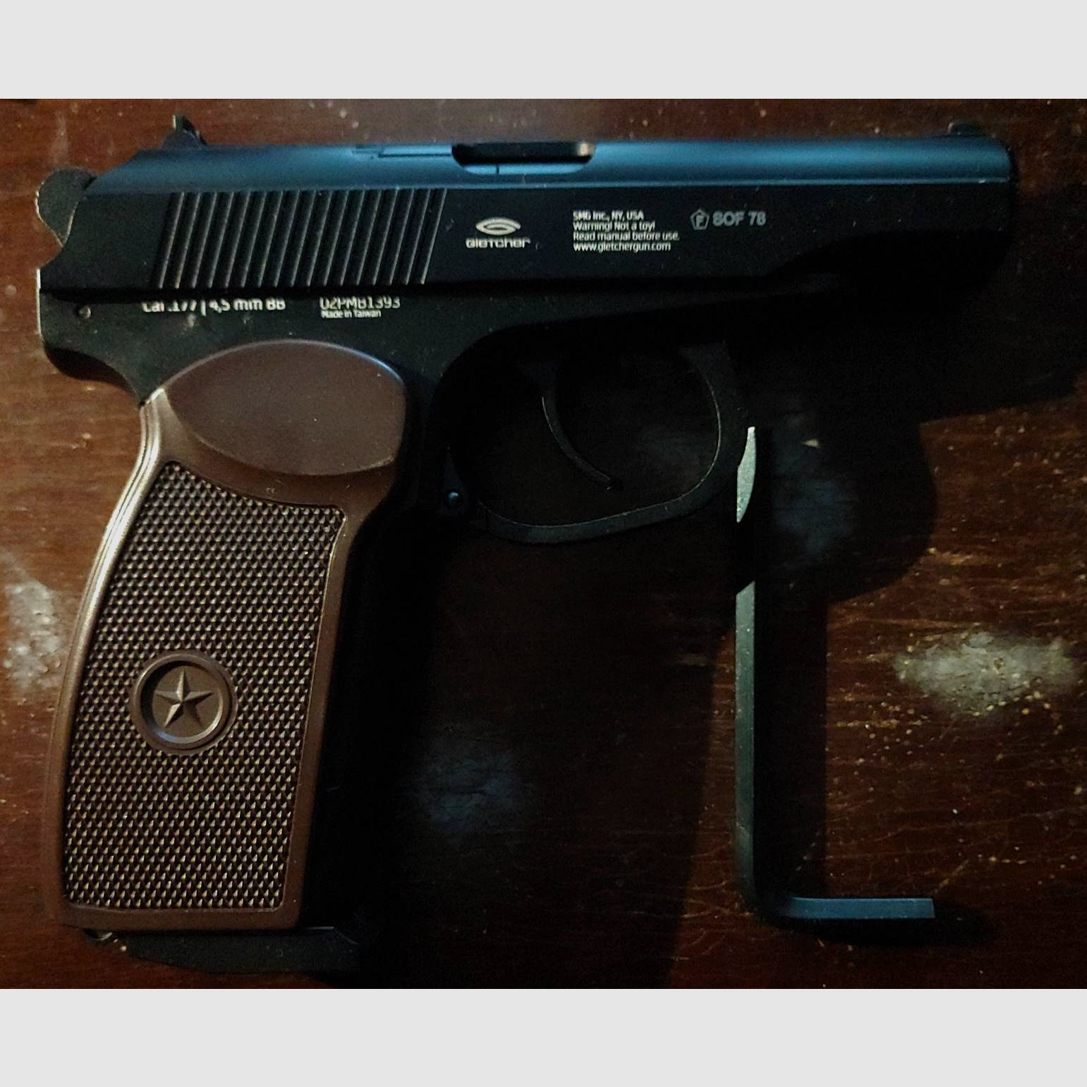 Gletcher PM 1951 - Makarov Nachbau - CO2 Luftpistole - Neu