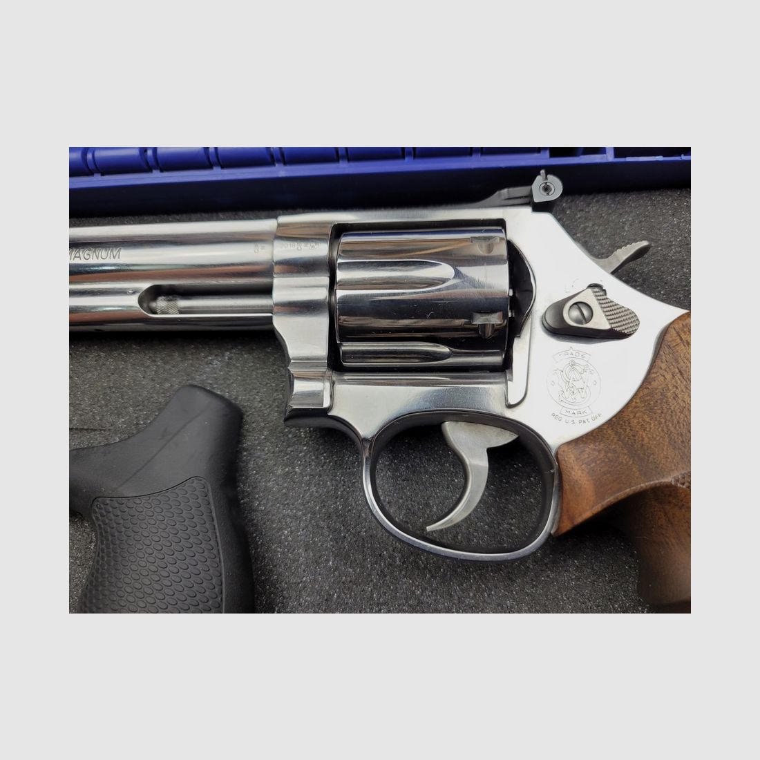 Sehr schöner Smith & Wesson 686-2 – in 38SP & 357Mag – 6 Zoll Kombatgriff Nill – Originalbox Top-Zustand!, Bild 5 von 18