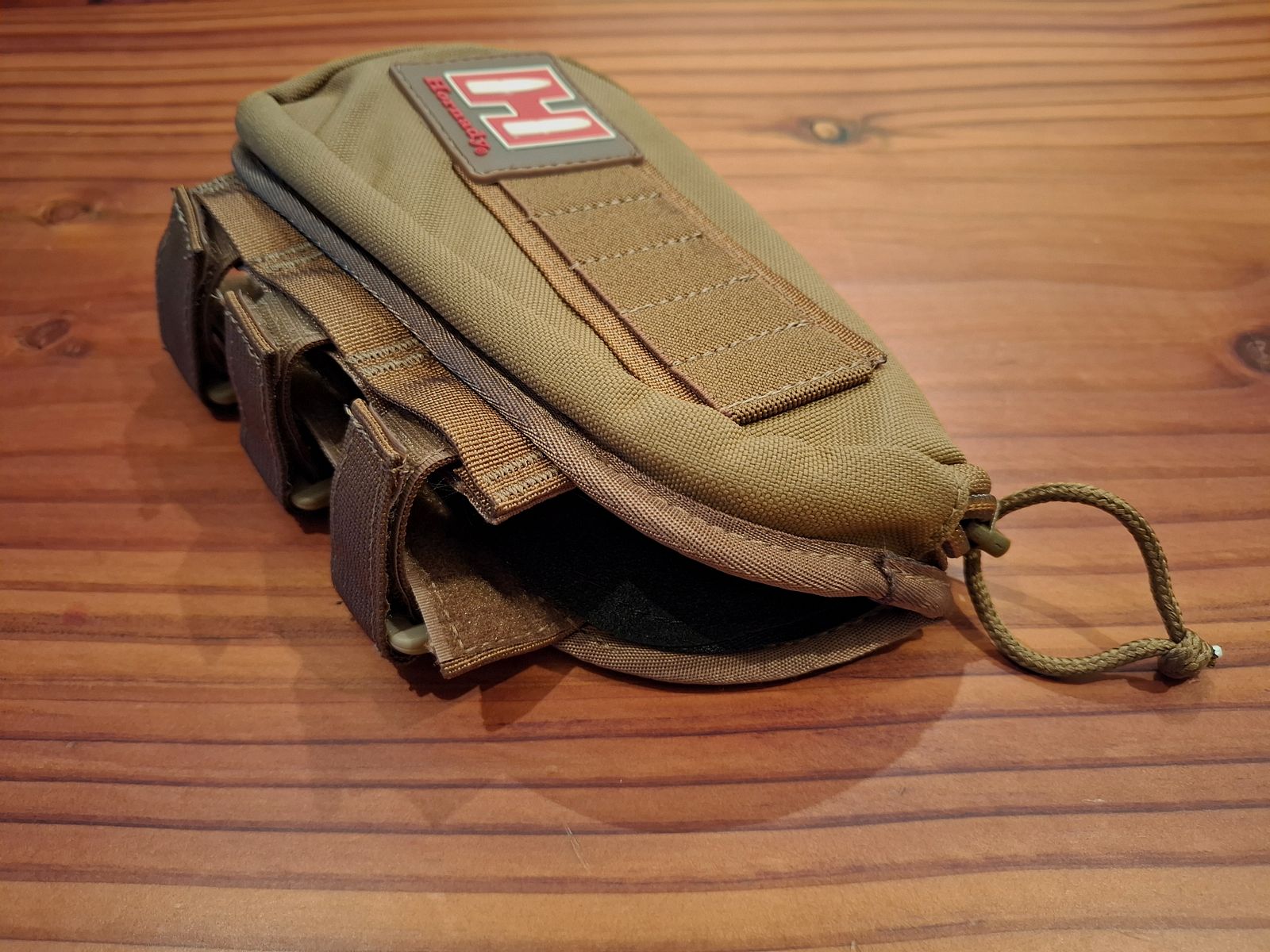 Hornady rifle stock pouch gun cheek piece khaki / tan right like new