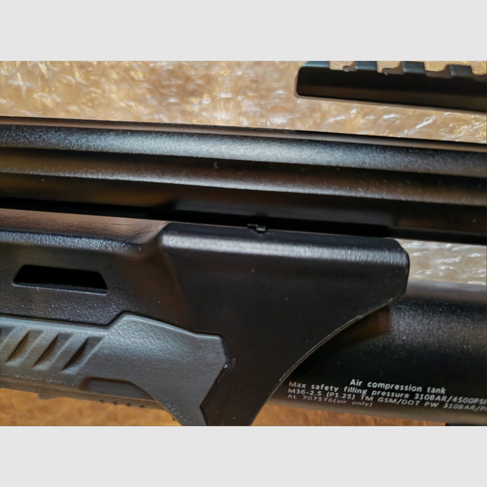 GoGun AEA Megalodon F-Serie 7,5 Joule | Kaliber .50 Luft / PCP karabin | z JADS podwójnym zbiornikiem | 2x 12 nabojowe magazynki aluminiowe | + wkładki stabilizujące do chwytu | z akcesoriami i fakturą