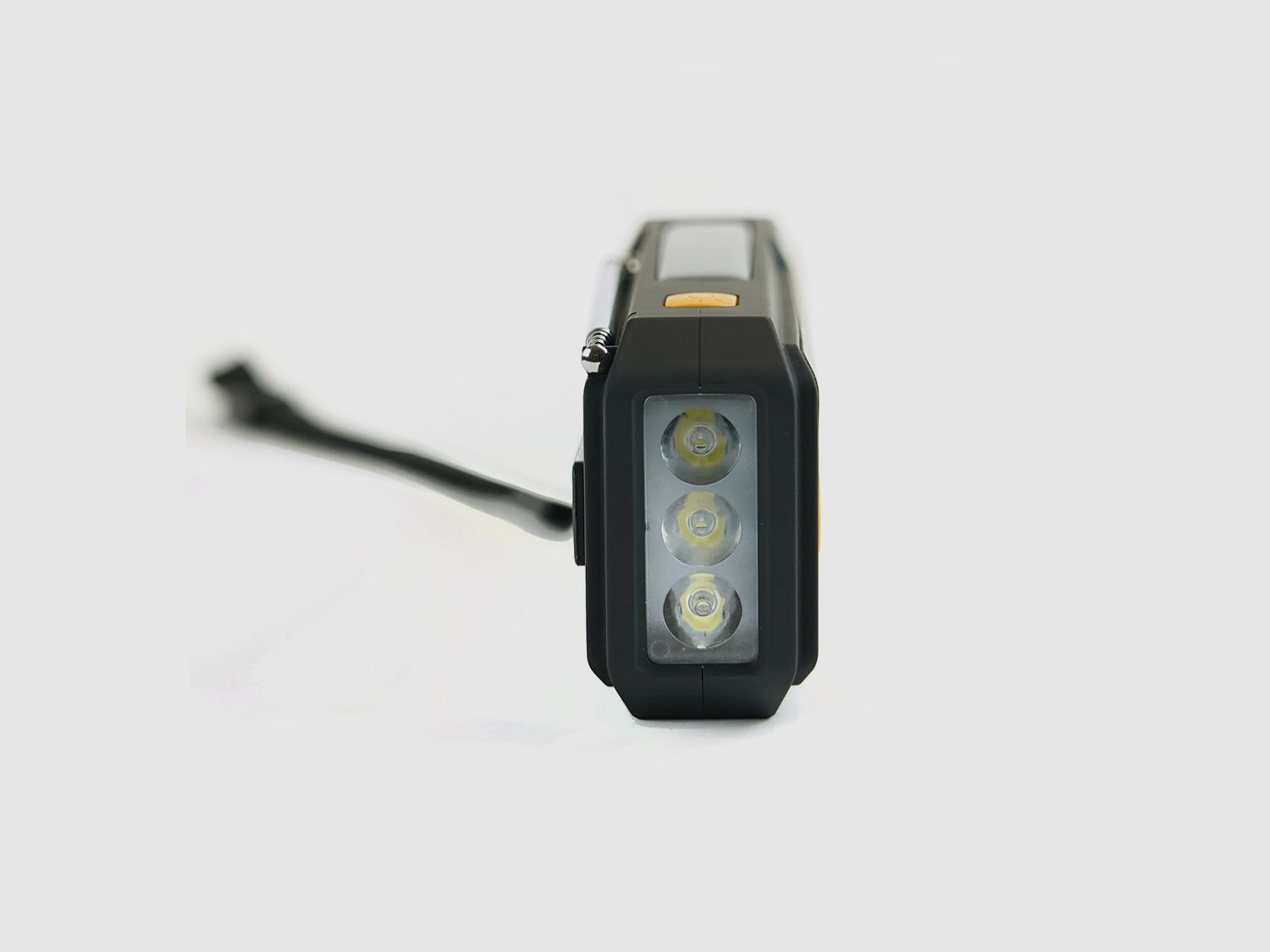 Radio Solaire de Survie Highlander Forces avec Manivelle, Power Bank et Lampe de Poche, image 7 sur 12