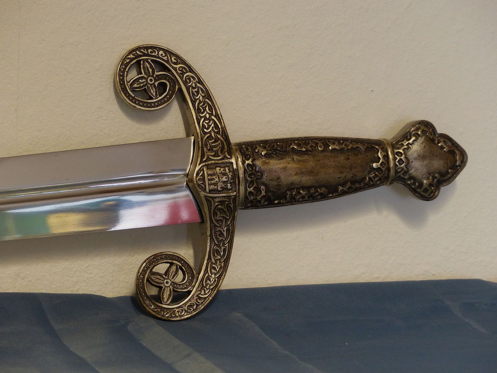 Sword cutting weapon replica Toledo probably from Spain decoration