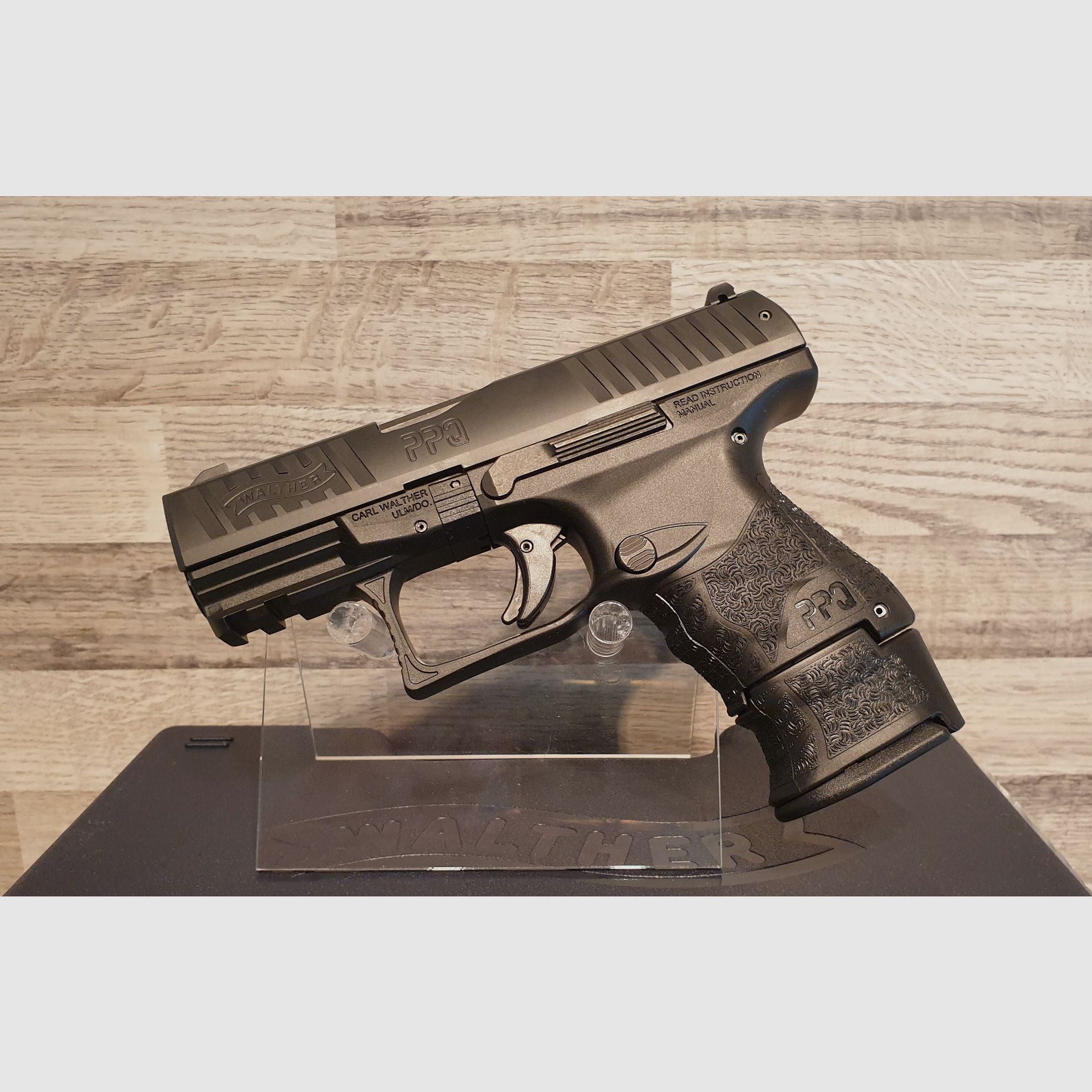 Neuware vom Fachhandel - Walther PPQ M2 Sub Compact 9mm Luger / Para mit Koffer und 3 Magazinen