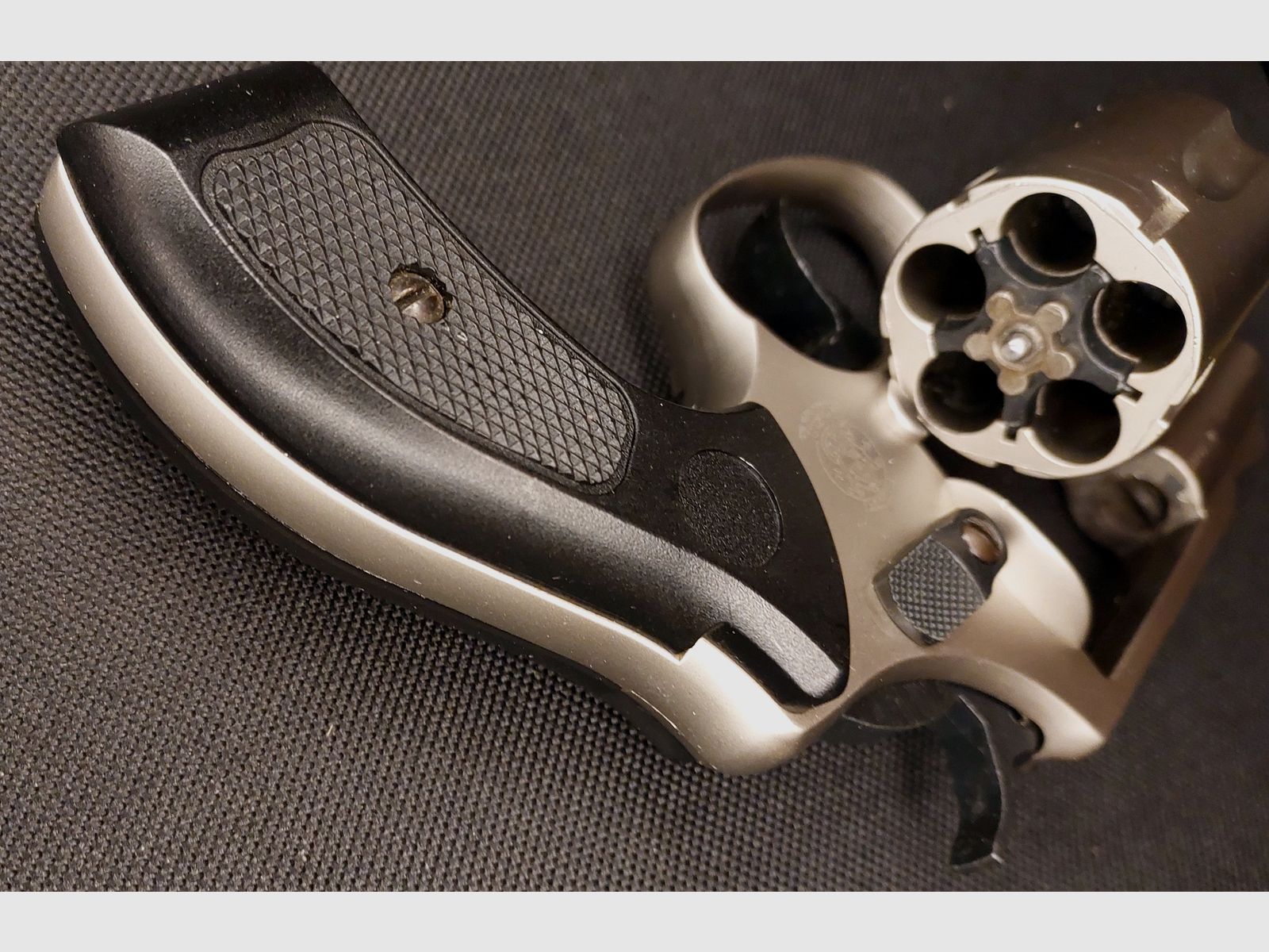 Smith & Wesson Chiefs Special Schreckschussrevolver Kal. 9mm R.K. Nickel (PTB 794)