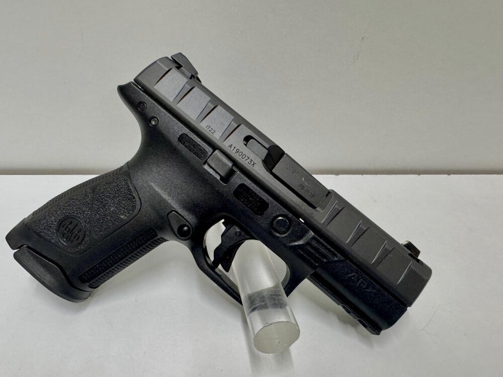 Beretta APX Centurion - Broń Friedrichs