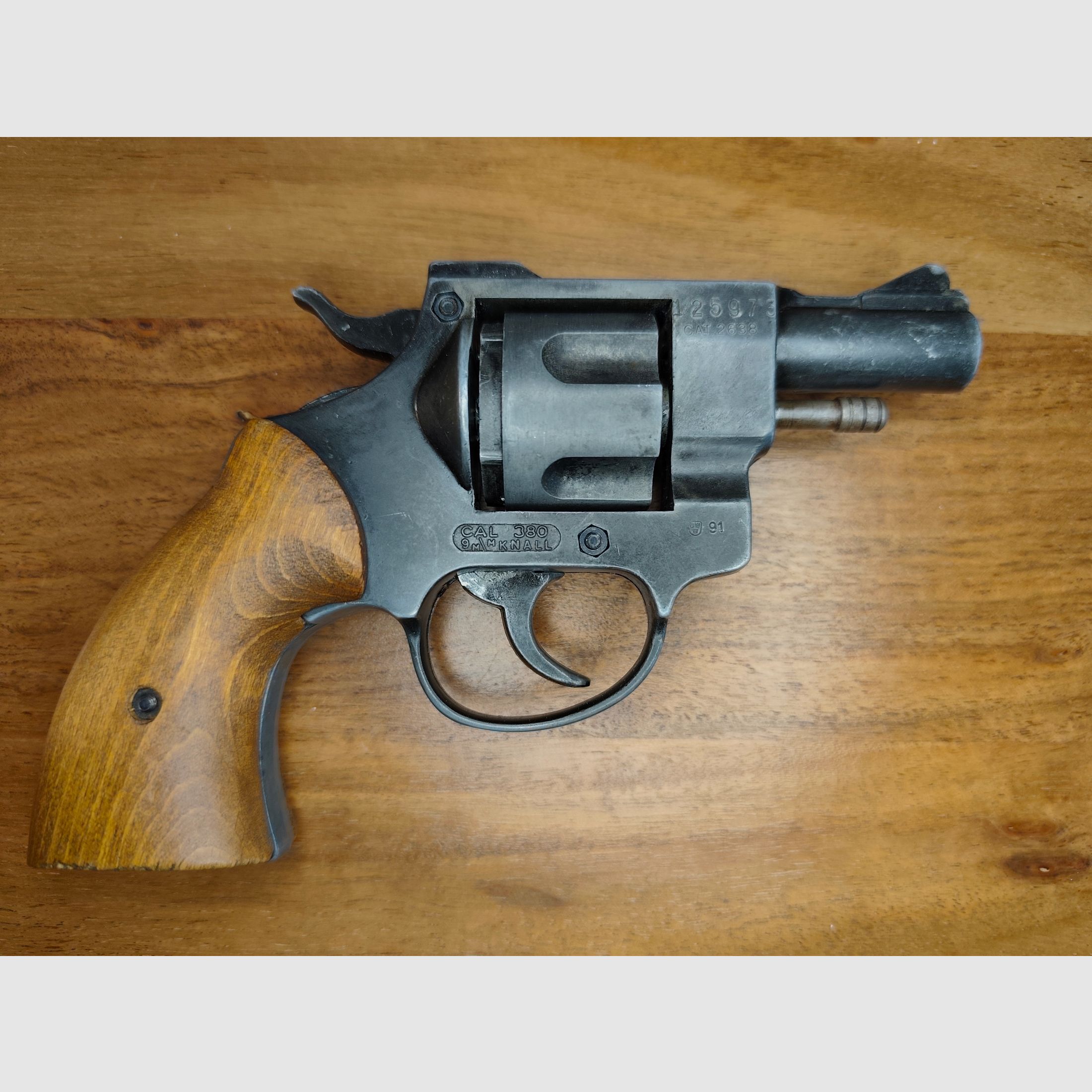 ME Jaguar 80 revolver 9mm + gas cartridges and leather shoulder holster