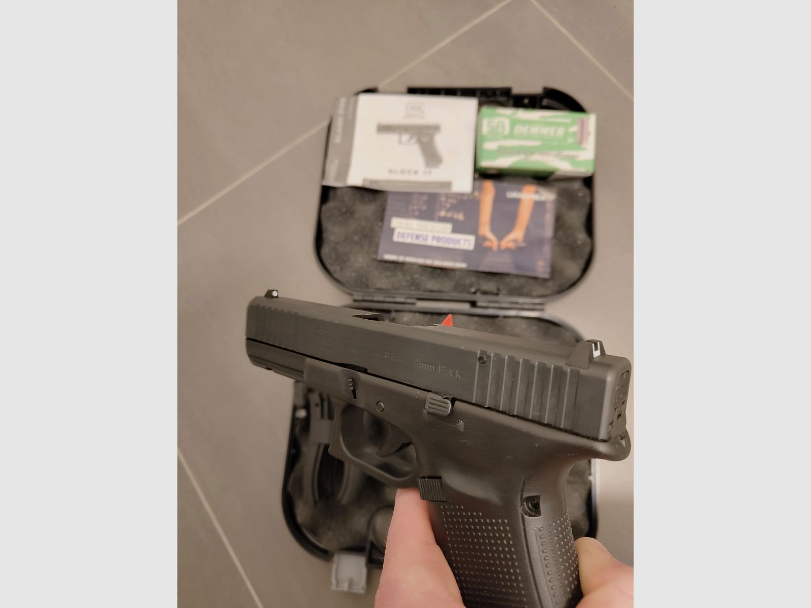 Glock 17 P.A.K First Edition Schreckschuss 