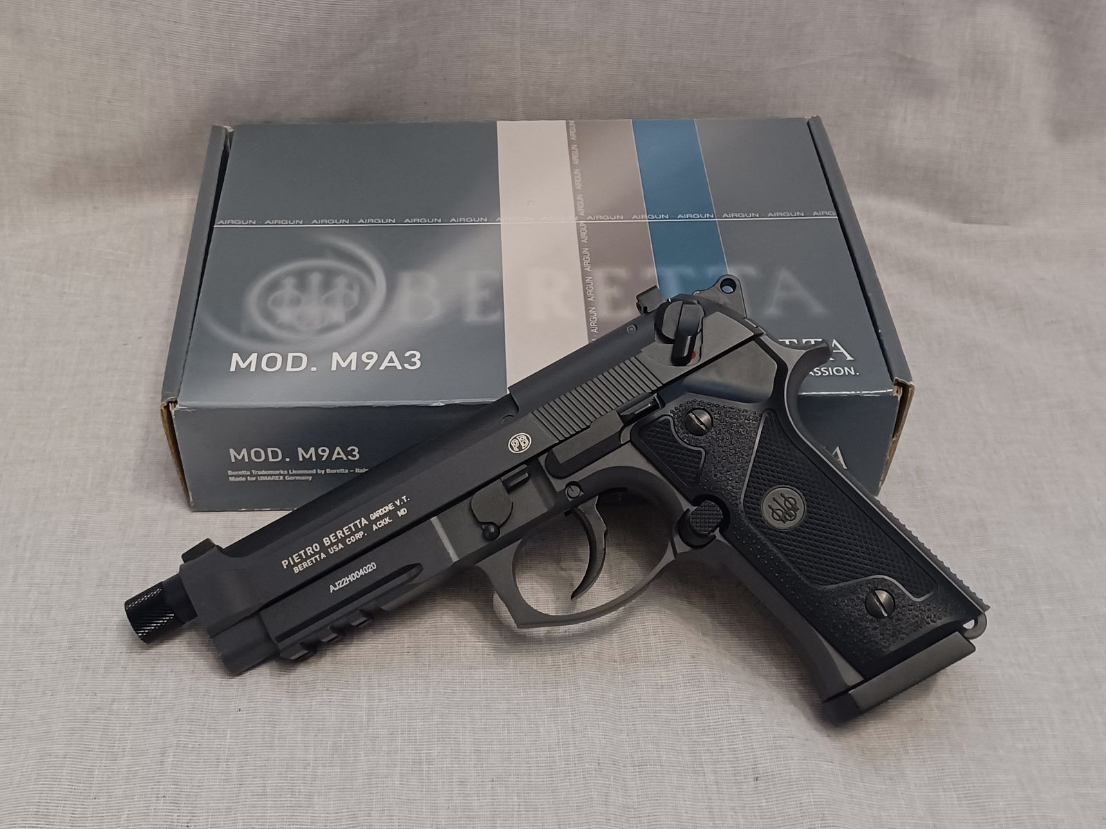 Beretta M9A3 FM gris / 4,5 mm BB / BlowBack / CO2 / Pistola / OVP (52)