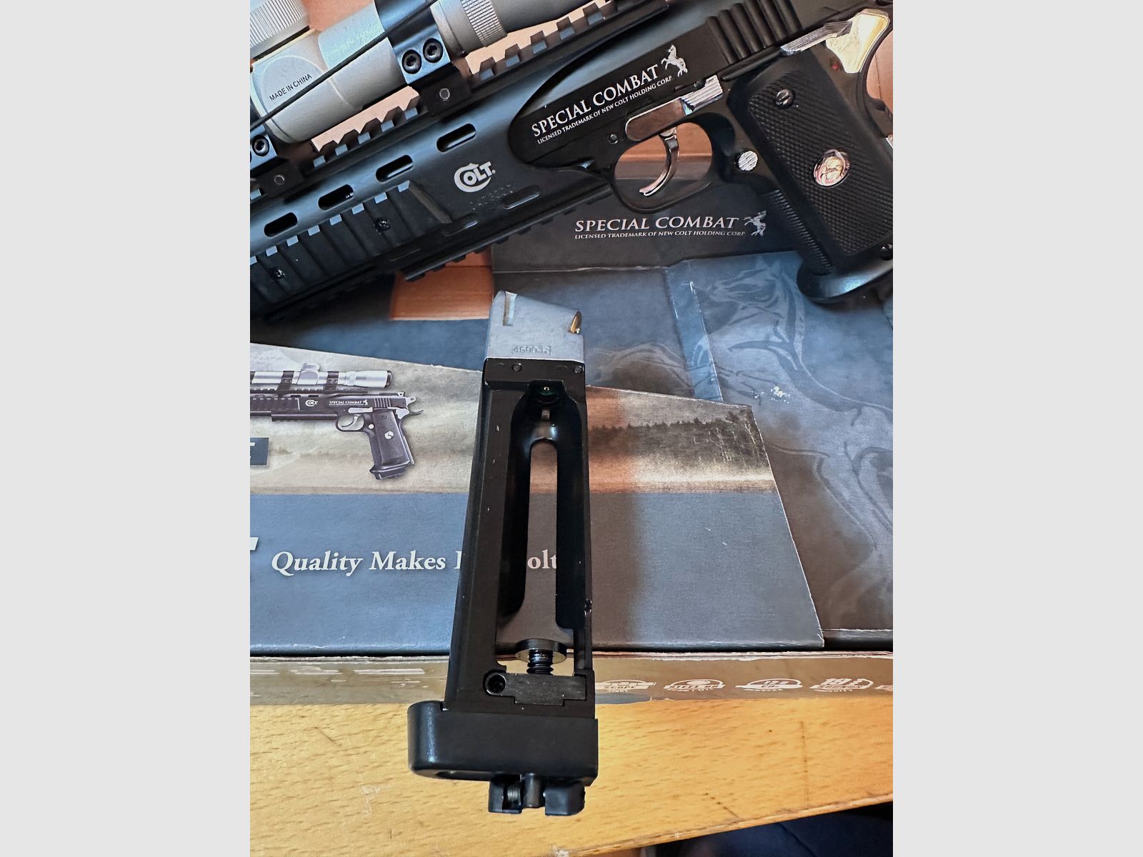 Colt Special Combat Xtreme (réplica de CO2 con marcas originales “Colt”)