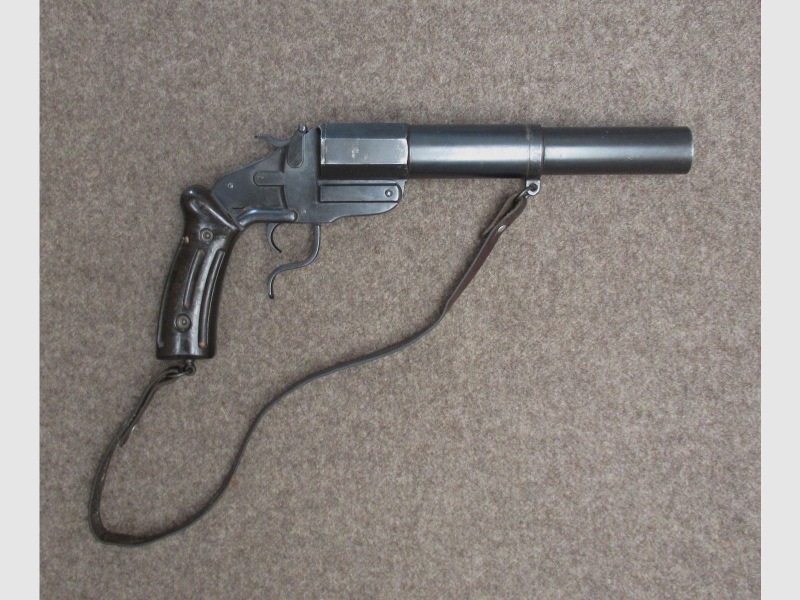 pistola lanciarazzi SIG mod. 1917/38 cal.34mm, immagine 1 di 3