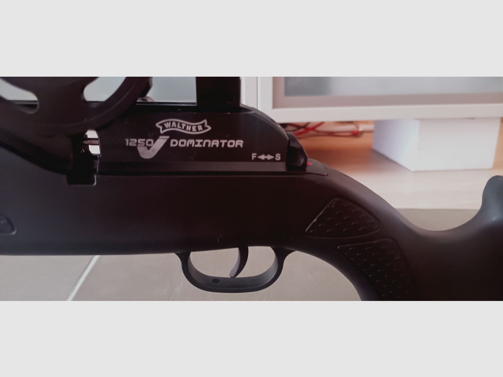 Walther Dominator 1250 FT Persluchtgeweer -Set m. Pomp en co