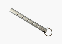 Kubotan estriado PLANO con Llavero - Plata