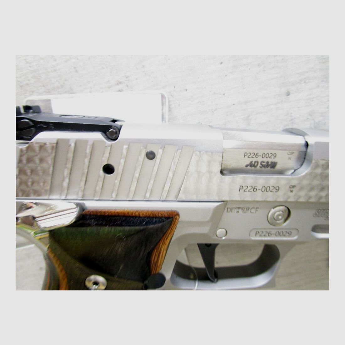 Sig Sauer P226 X-Five Sunburst-Limited Edition-, Bild 3 von 4