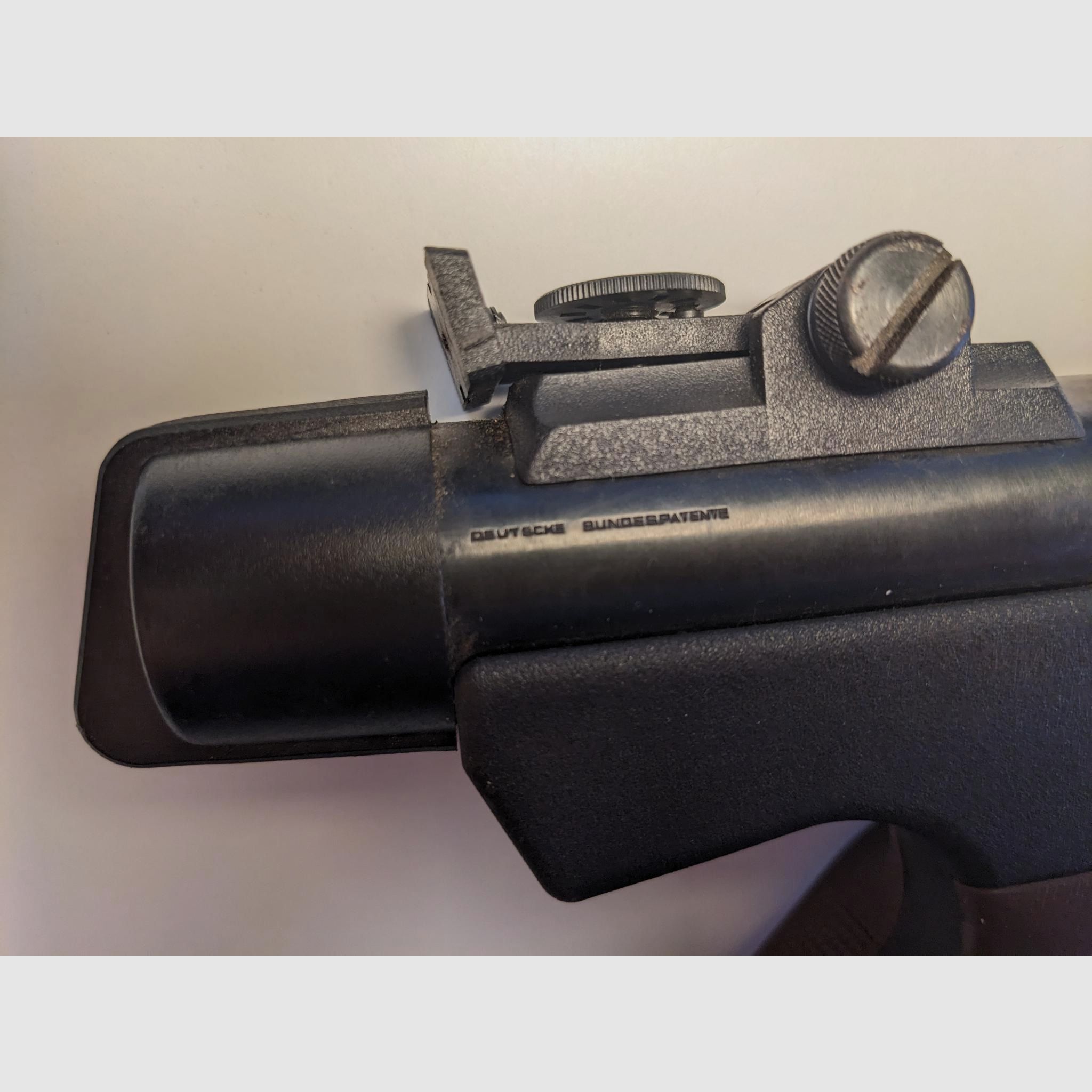 Diana luchtpistool model 5 G pistool kal. 4,5mm diabolo knikker