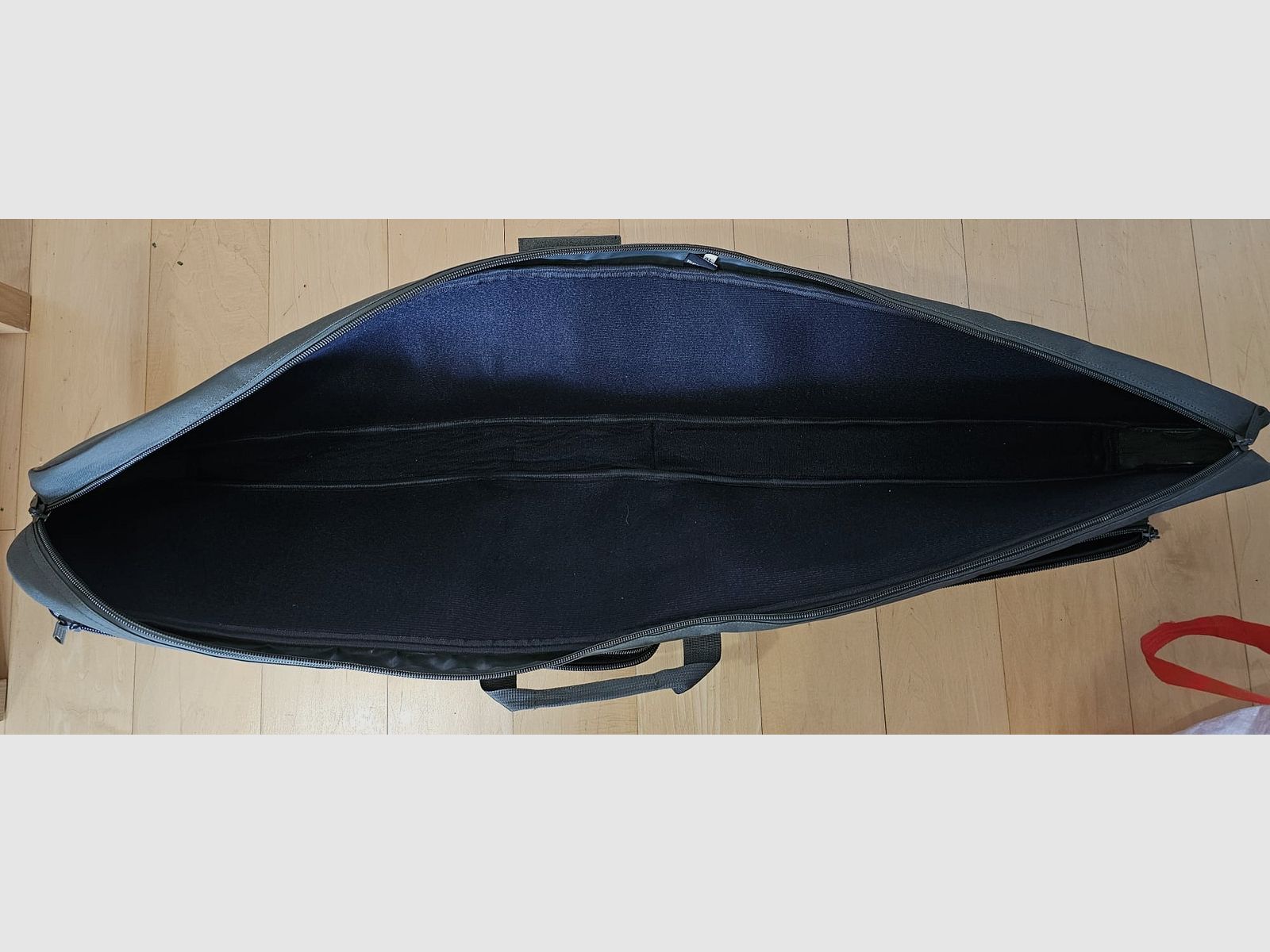 Gewehrfutteral „All-in“ 126 cm – mit Rucksackriemen & Zubehörfächern – Oliv