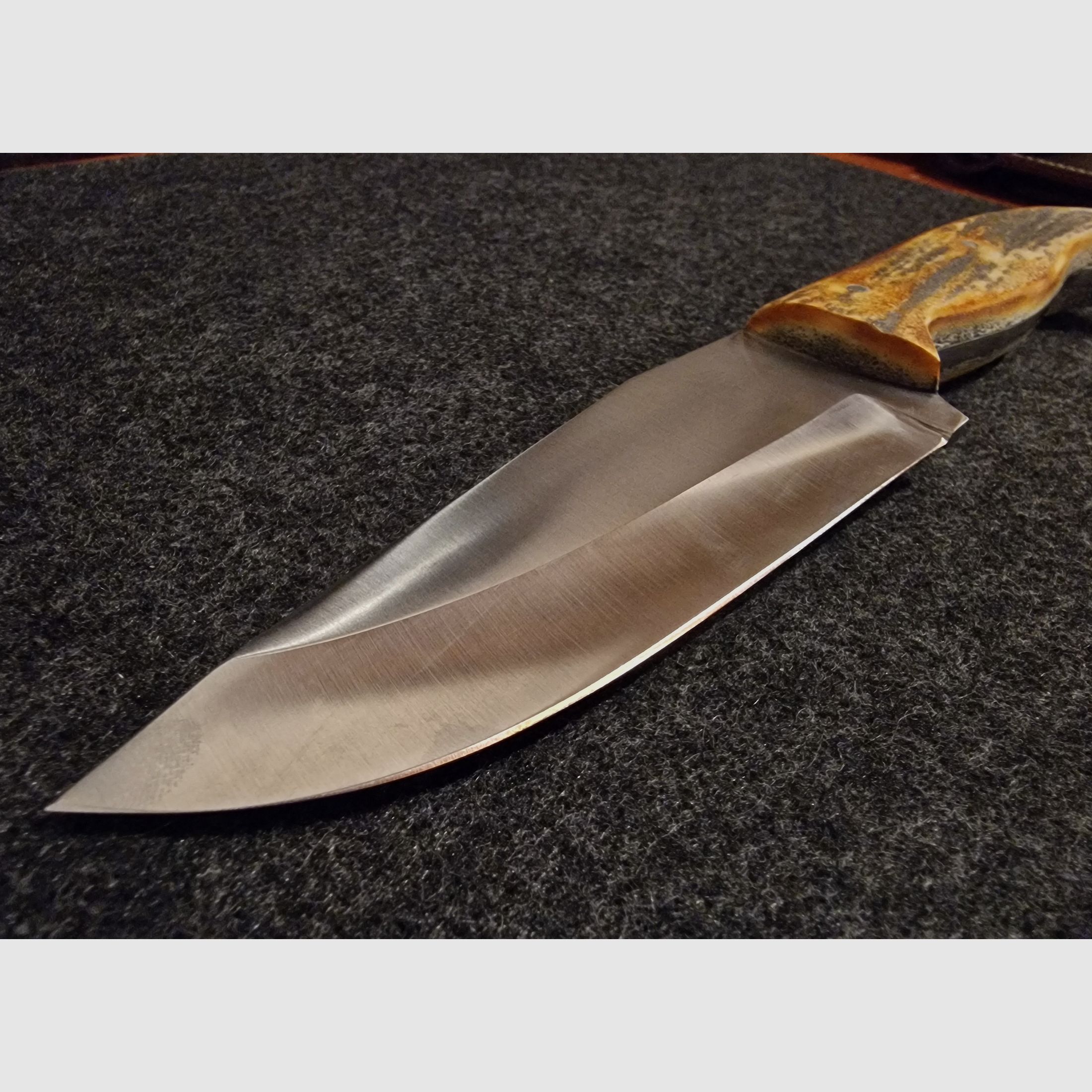 Handgefertigtes Jagdmesser aus Sürmene