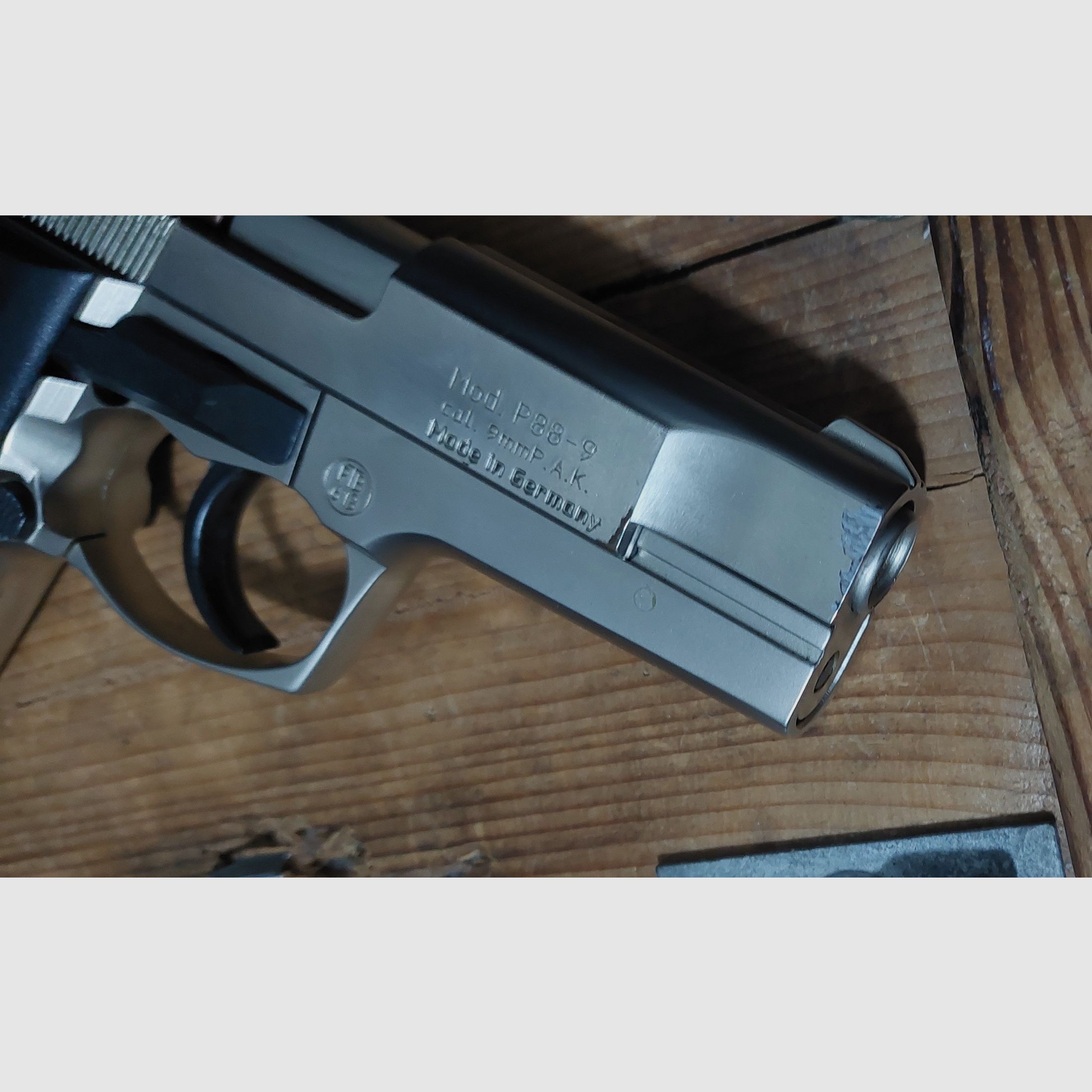 Walther P88 Compact 9 mm (PTB 613) Schreckschuss keine Walther Glock HW94 Colt