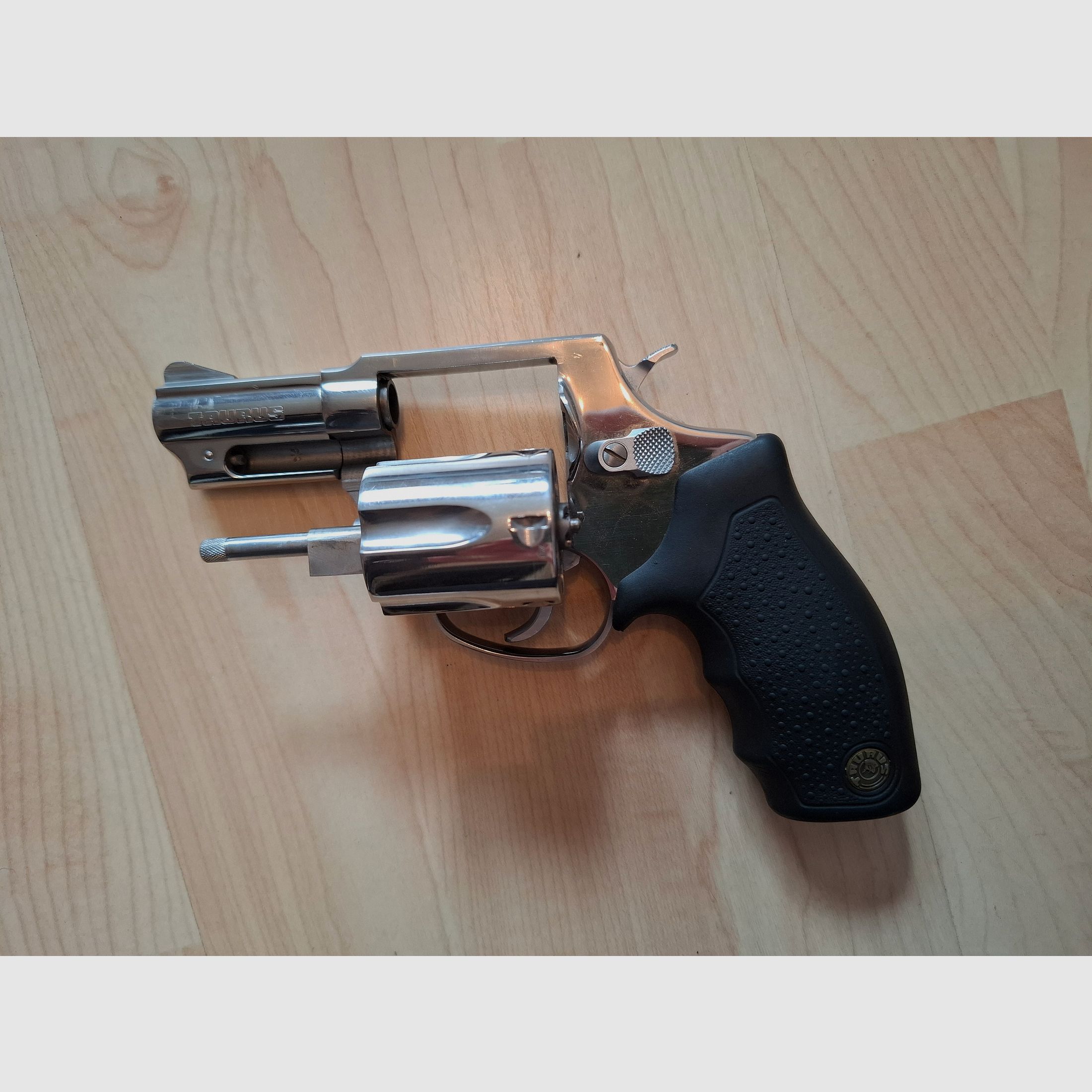 Taurus Revolver M 605 Kal. .357 Mag.