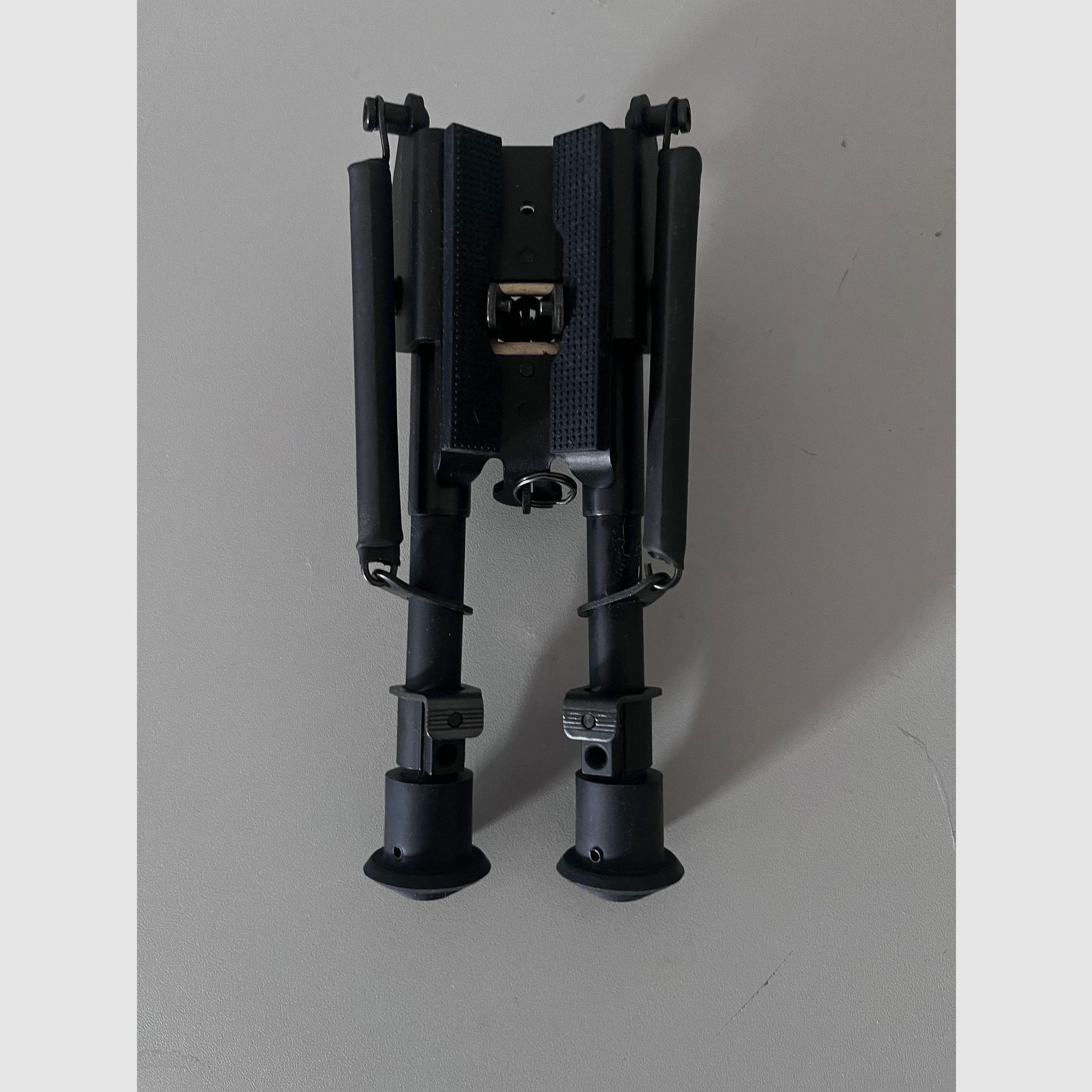 Bipod Hawke