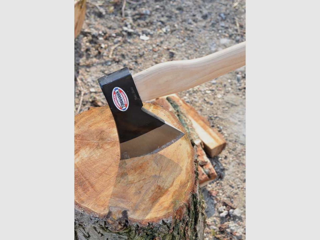 Cold Steel Trail Boss Axt