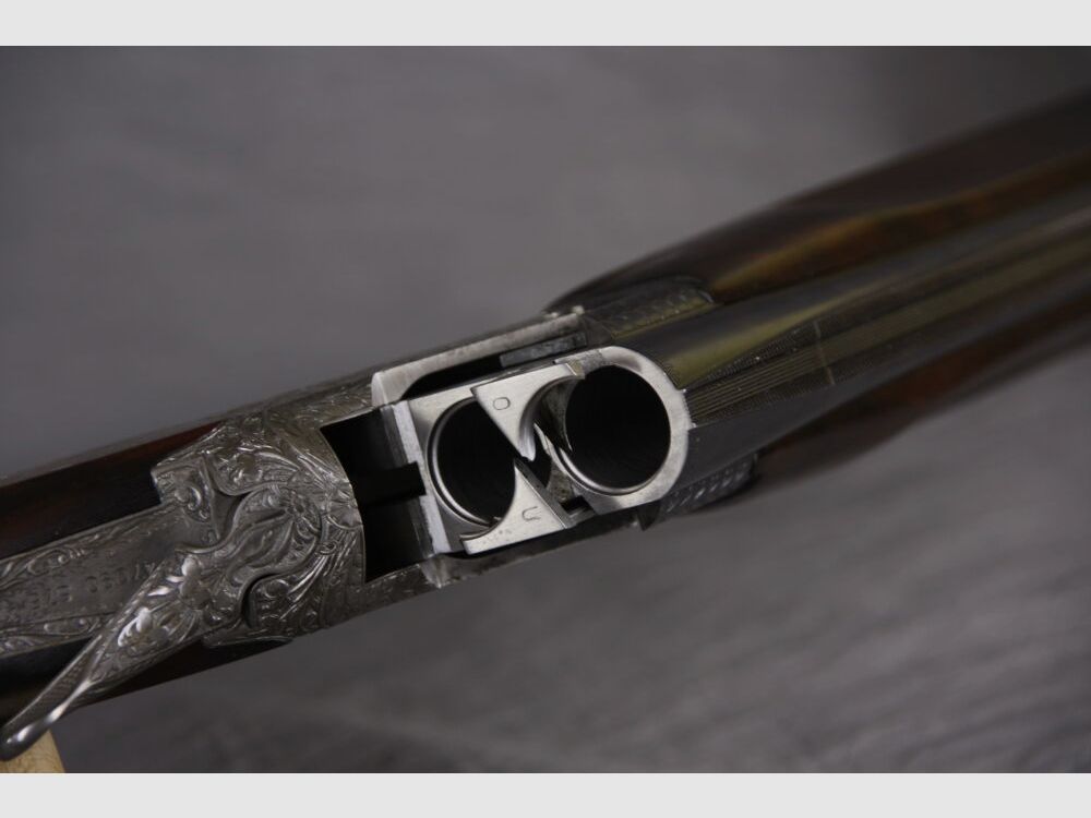 FN	 B25