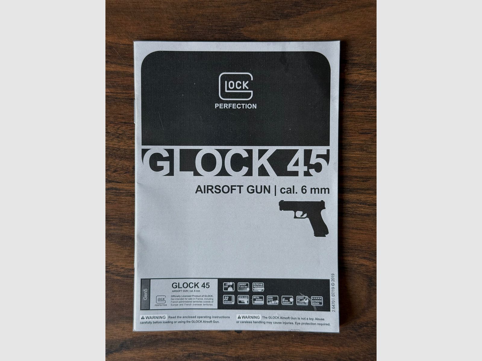 Glock 45 Gen5 GBB Airsoft-Set (Kal. 6 mm BB) – Komplettpaket