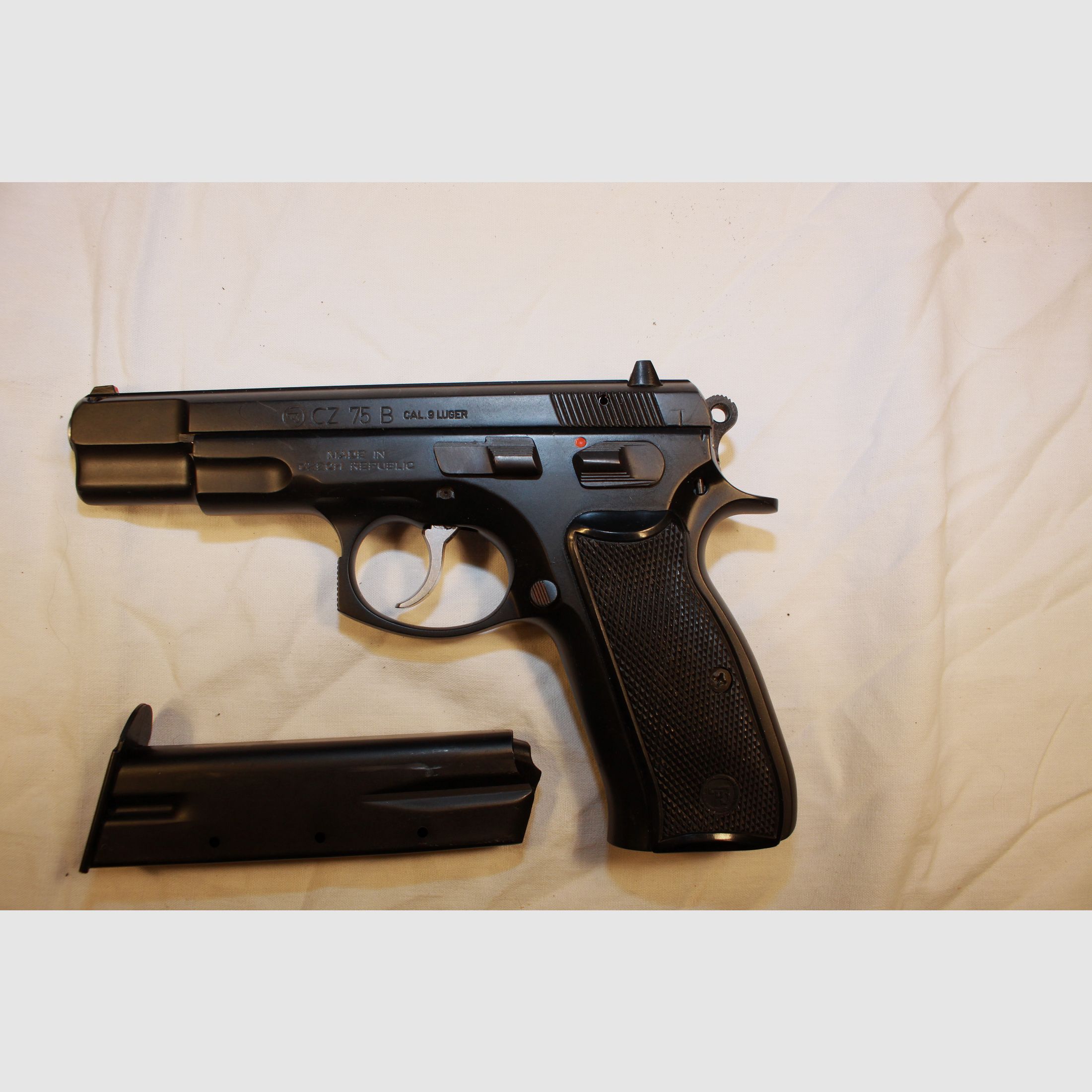 CZ 75 B.