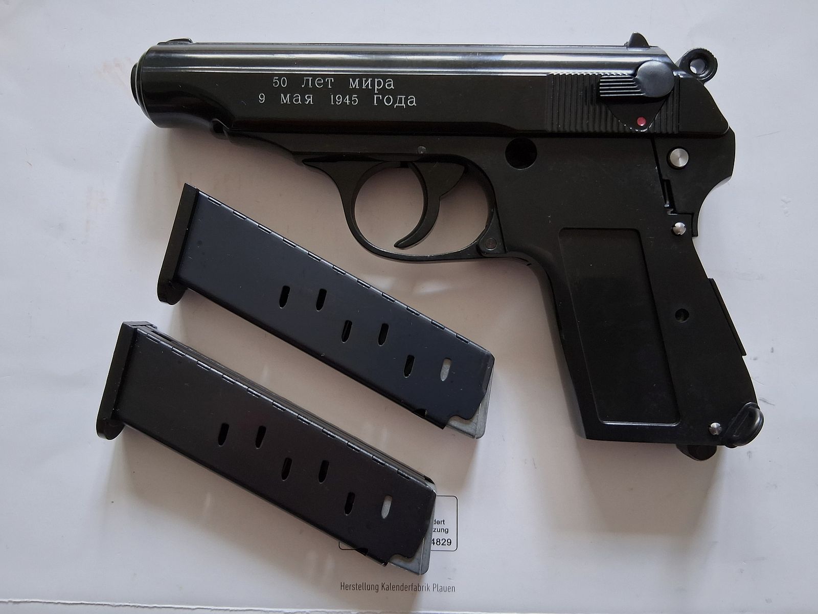 Reck Umarex Mod. Pobeda (Makarov) Cal. 9 mm P.A.K., wooden grips, spare magazine, (like new)