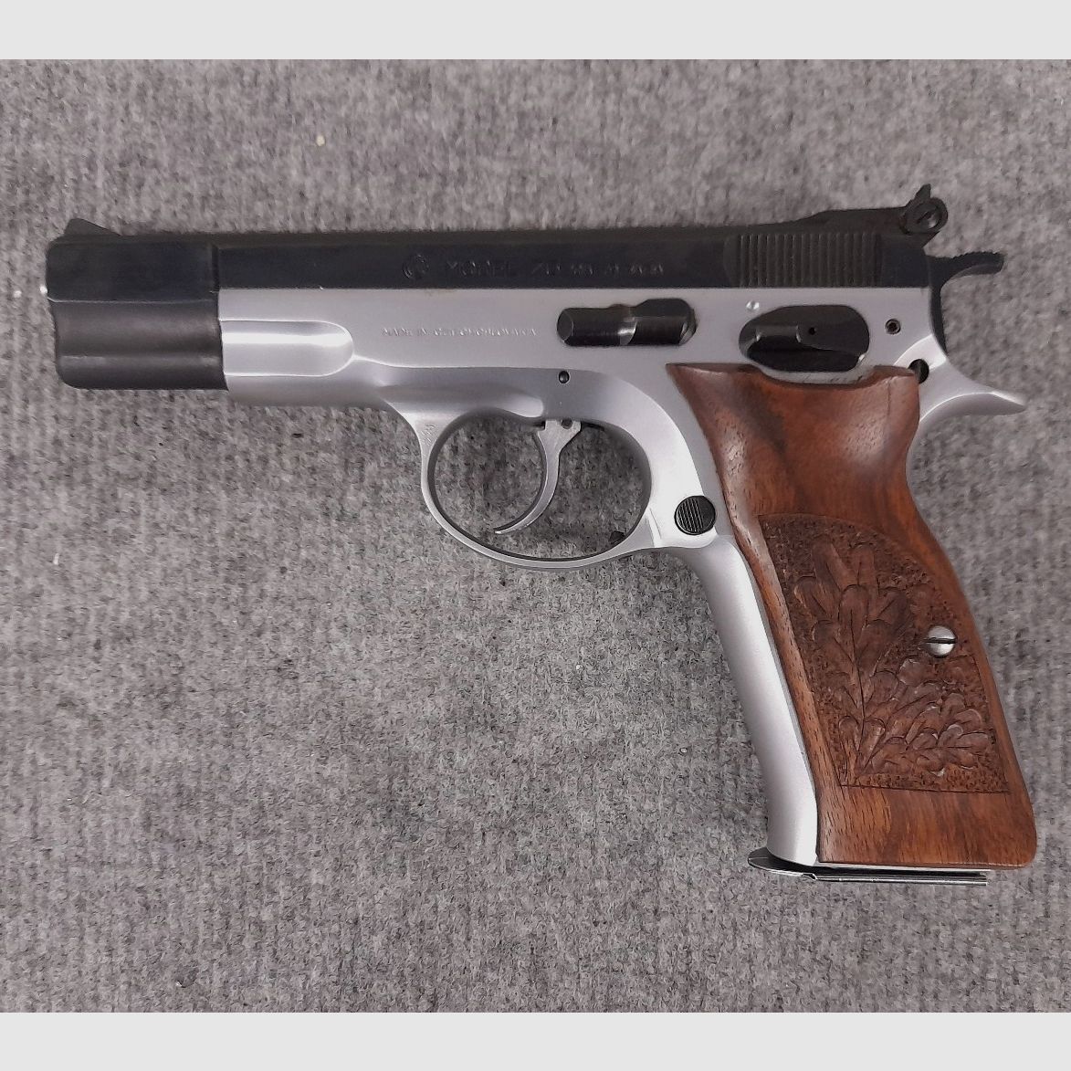 CZ Mod. 75 CZ75 Brünner Pistole Duotone mit Holzgriffschalen halbautomatische Pistole 9mm Luger