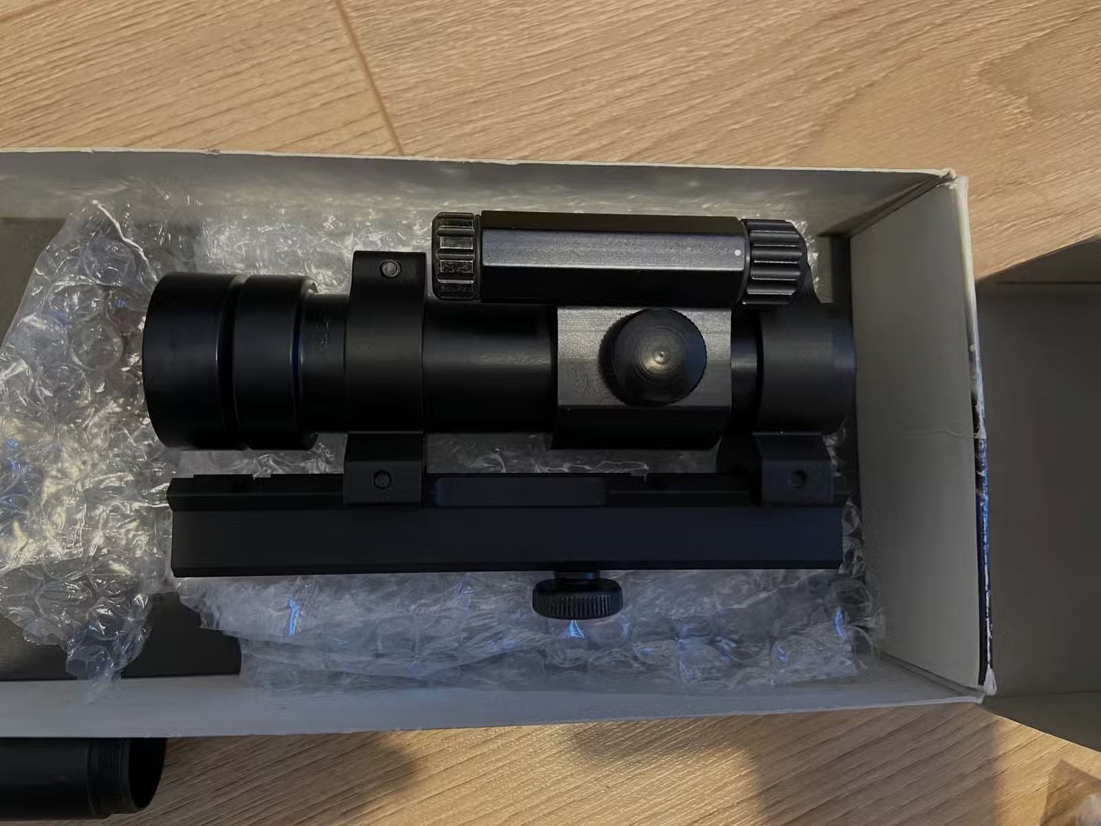 Aimpoint 5000XD Set in OVP Rotpunktvisier / Reddot mit Carry handle Weaver Mount - Top Zustand