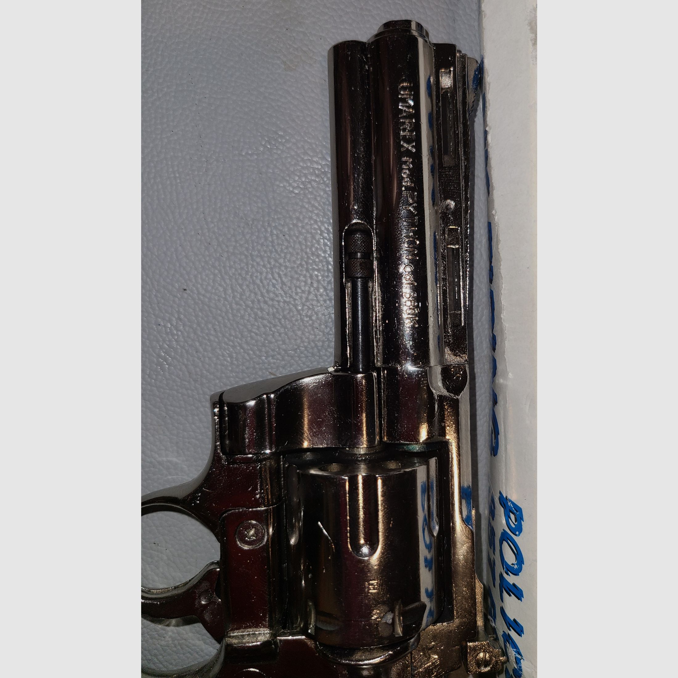 UMAREX PYTHON VERCHROMT/ ohne Zubehör/ mit OVP / cal. 9mm 380K / PTB  282-3 SCHRECKSCHUSS GAS REVOLVER SILVESTER SELBSTVERTEIDIGUNG / GEBRAUCHT 