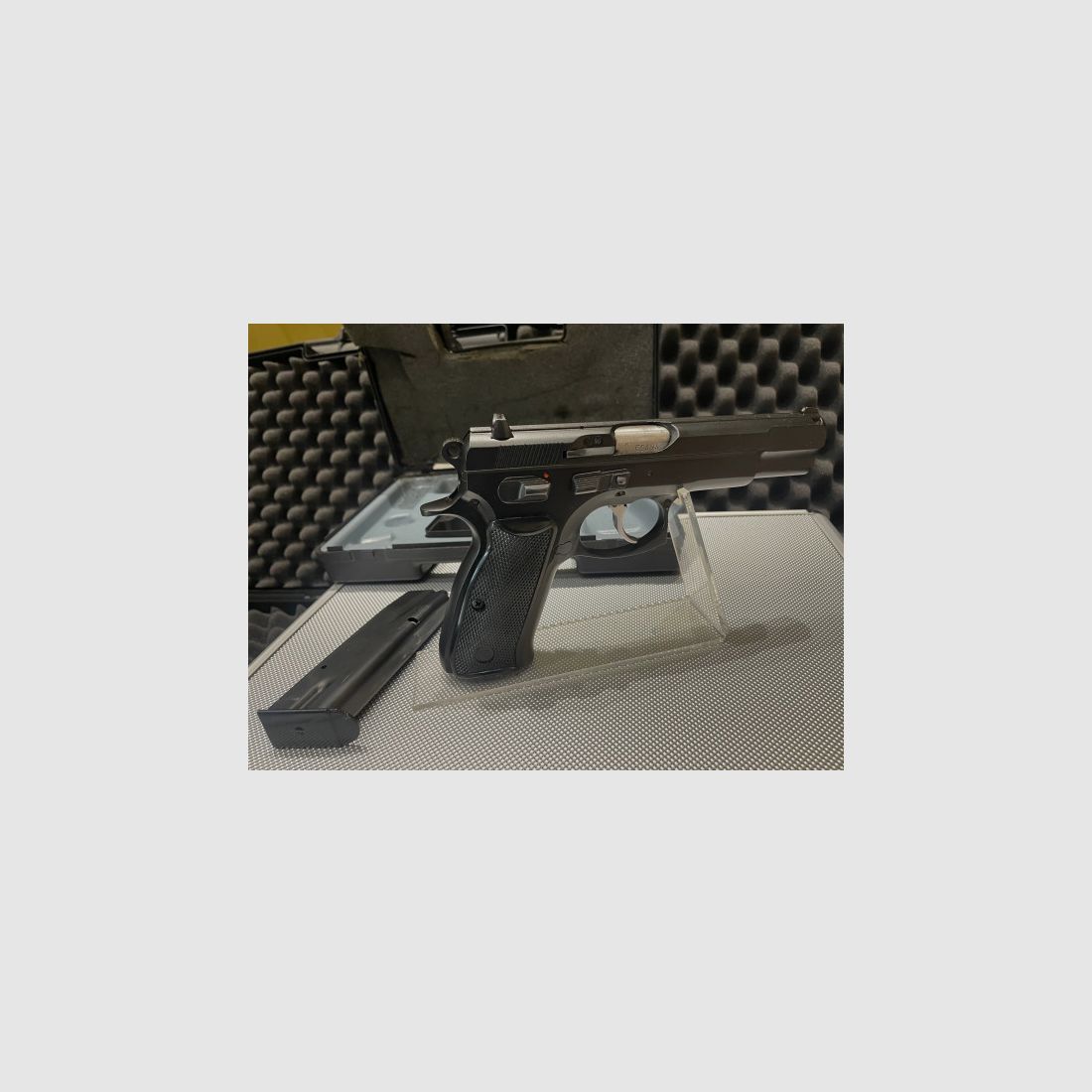 GEPFLEGTE PISTOLE - CZ 85 - 9MM LUGER - MIT OVP