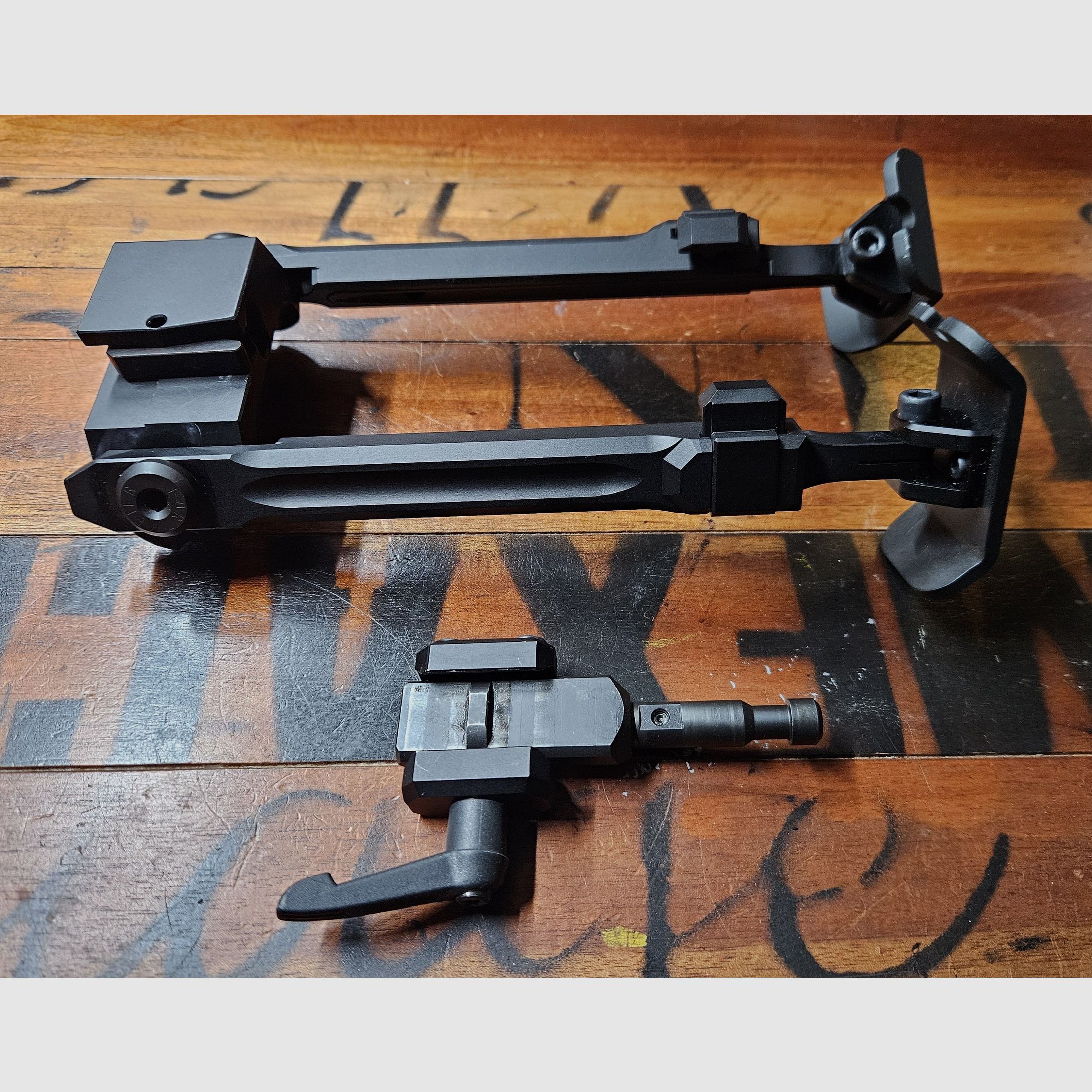 Fortmeier Zweibein H210 6H, 3 Positionen mit Picatinny-Adapter