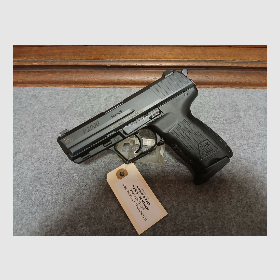 Heckler & Koch P2000