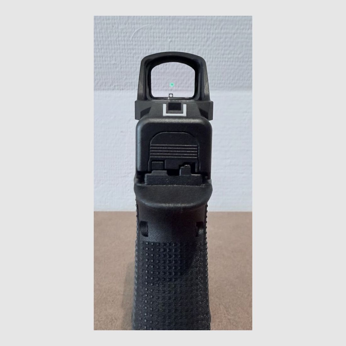 Glock 17 GEN6 with AIMWIN PN120GR including Greendot