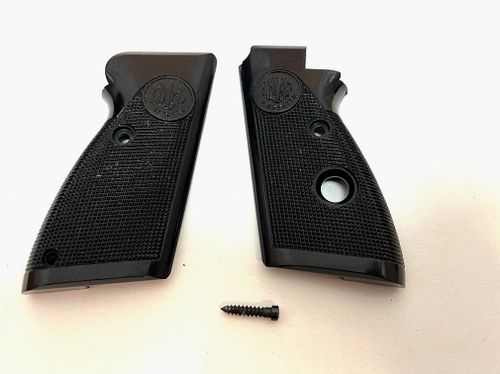 ••• Beretta Mod. 70 grips - plastic •••