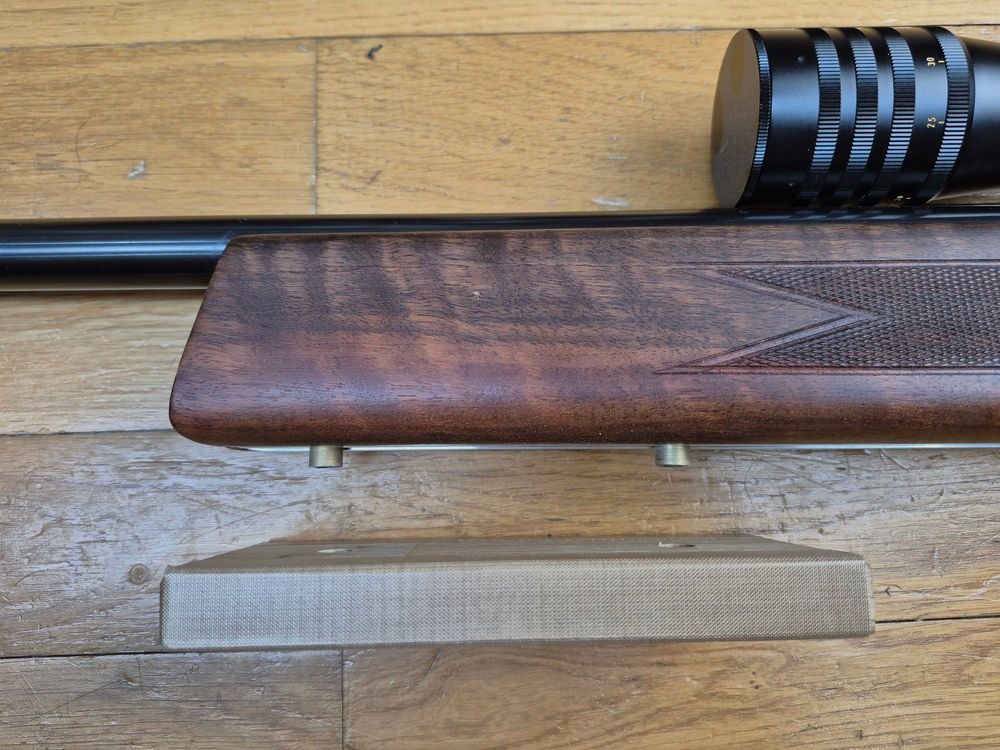 Wunderschönes Set Präzisionsbüchse Anschütz Modell MATCH 54 Version 1407 – 22LR – Weaver CT36 Micro Trac 36 x 40 Zielfernrohr mit Diopter und Tunnel Anschütz (3 Iris!) – Schwerer Lauf – Kammer- und Verschlussprotektor + Koffer! Top Set! TBE+++, Bild 13 von 53
