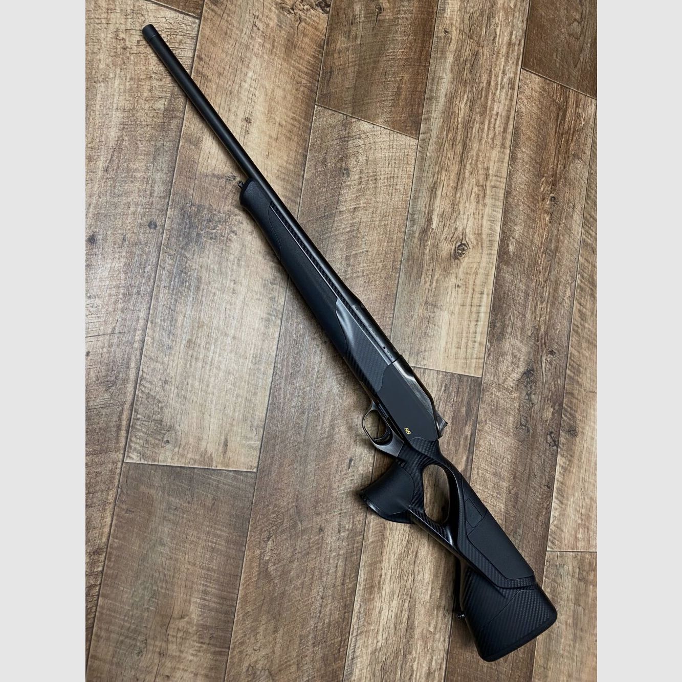 Blaser R8 Ultimate Carbon mit verstellbaren Schaftrücken	 .30-06